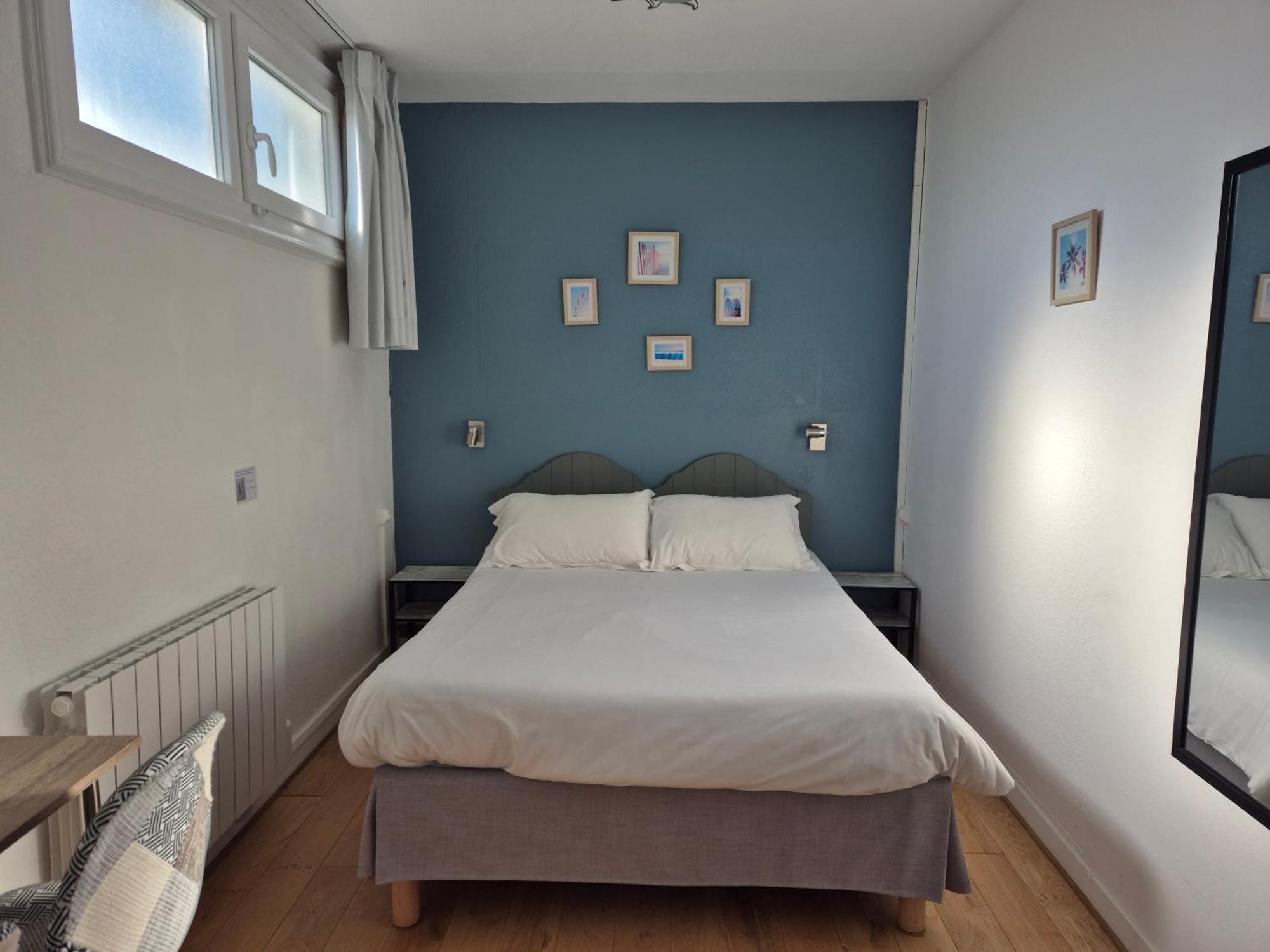 Double Room,1710597676:JPEG