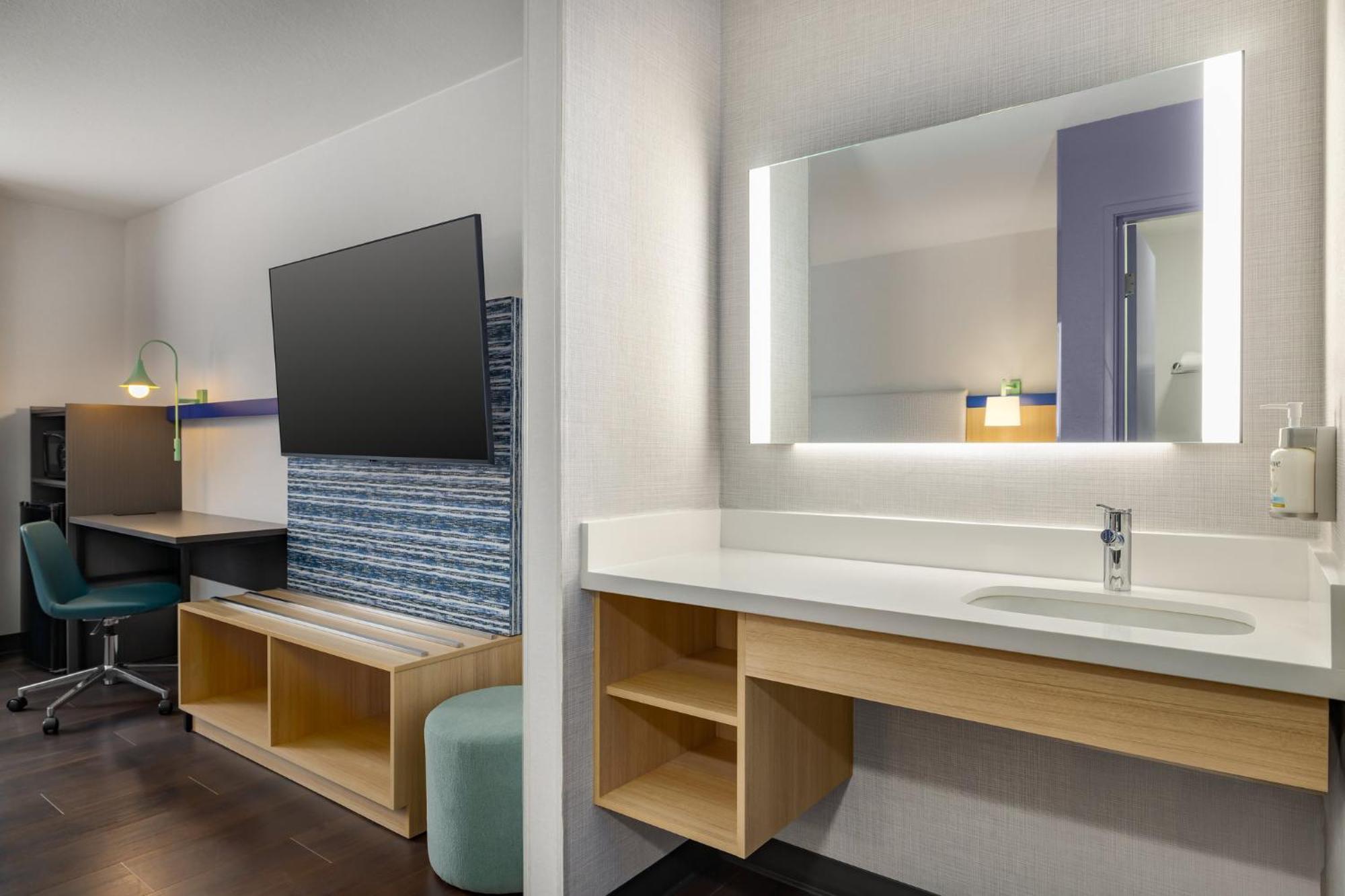 King Room Hearing Accessible