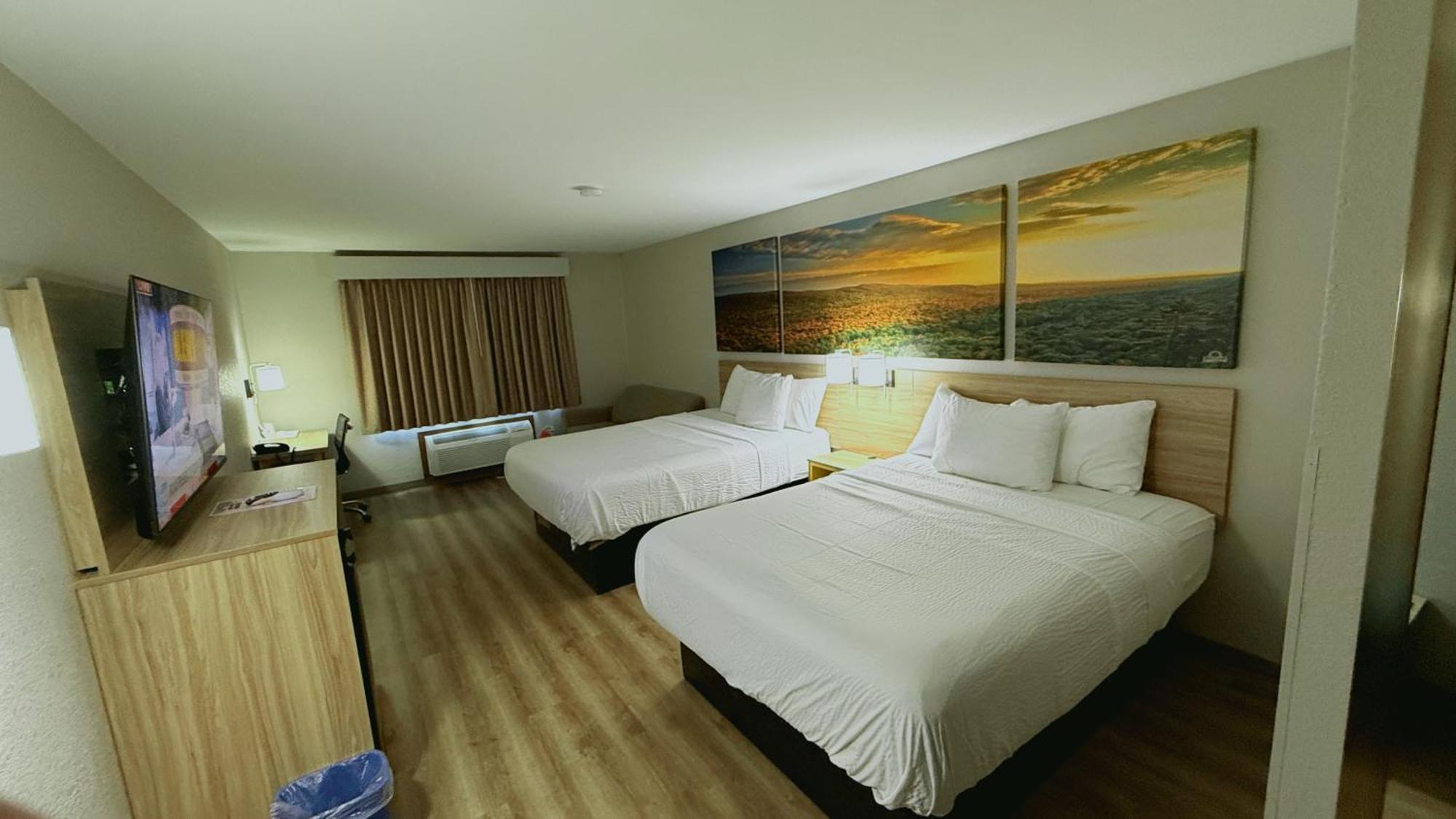 Deluxe Queen Room Two Queen Beds Non-Smoking