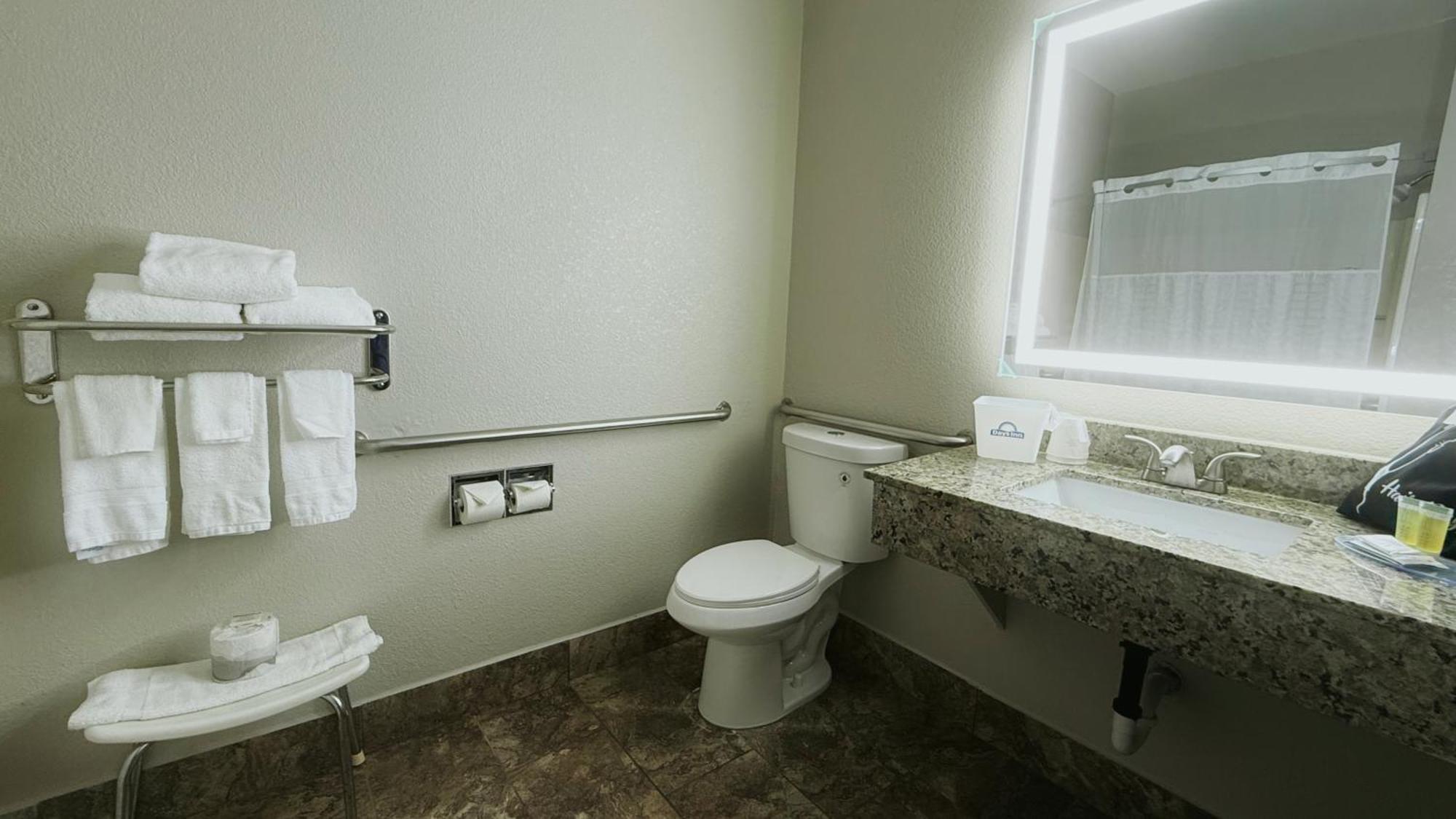 Queen Room Disability Access or Non-Smoking