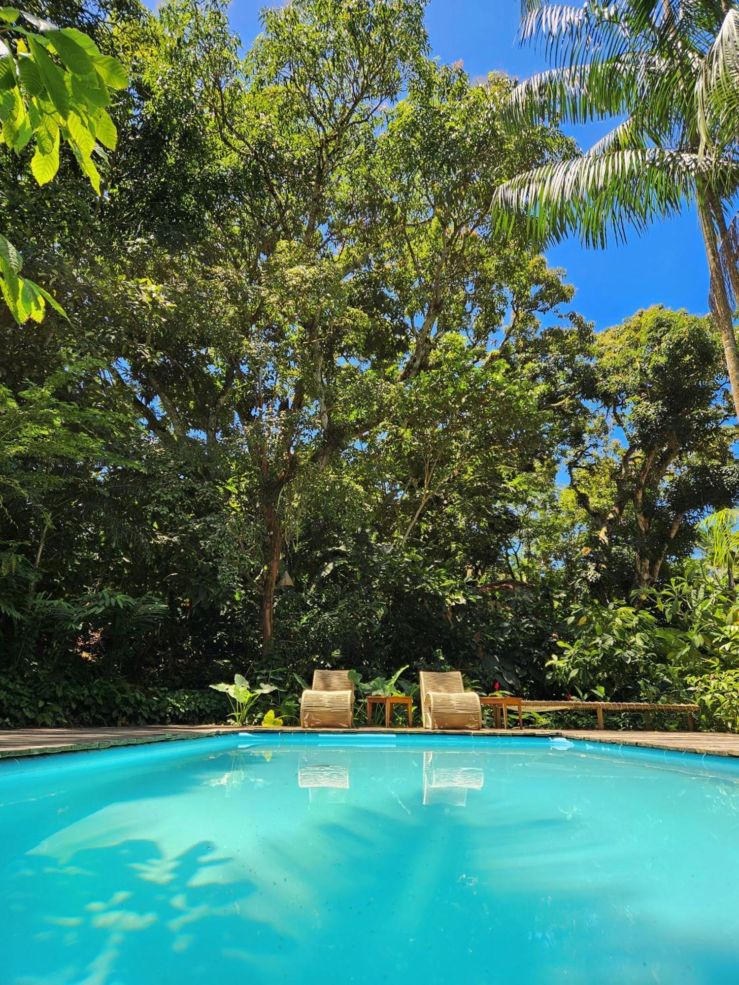 Bungalow Garden View