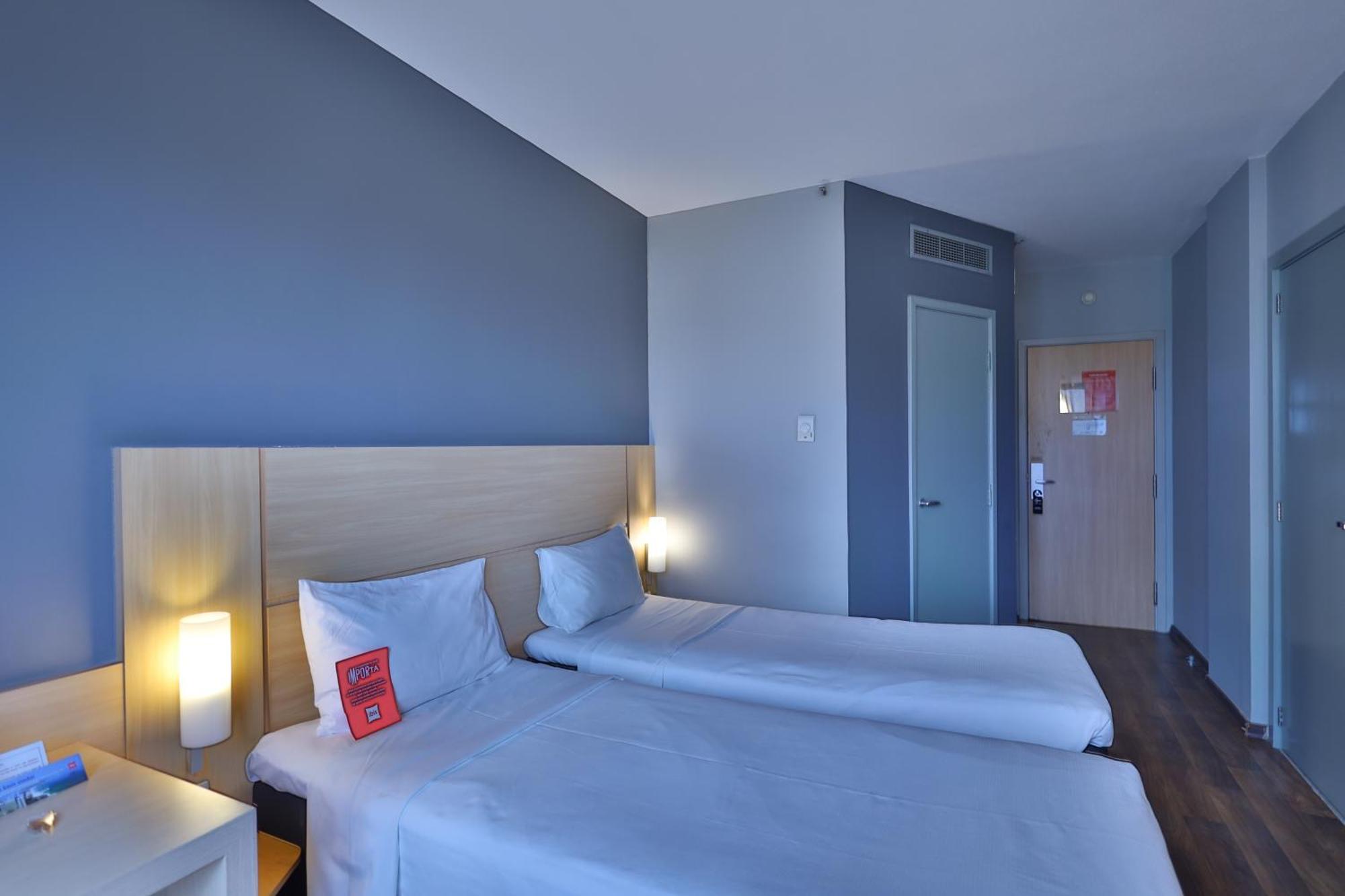 Standard Apartment Two Single Beds