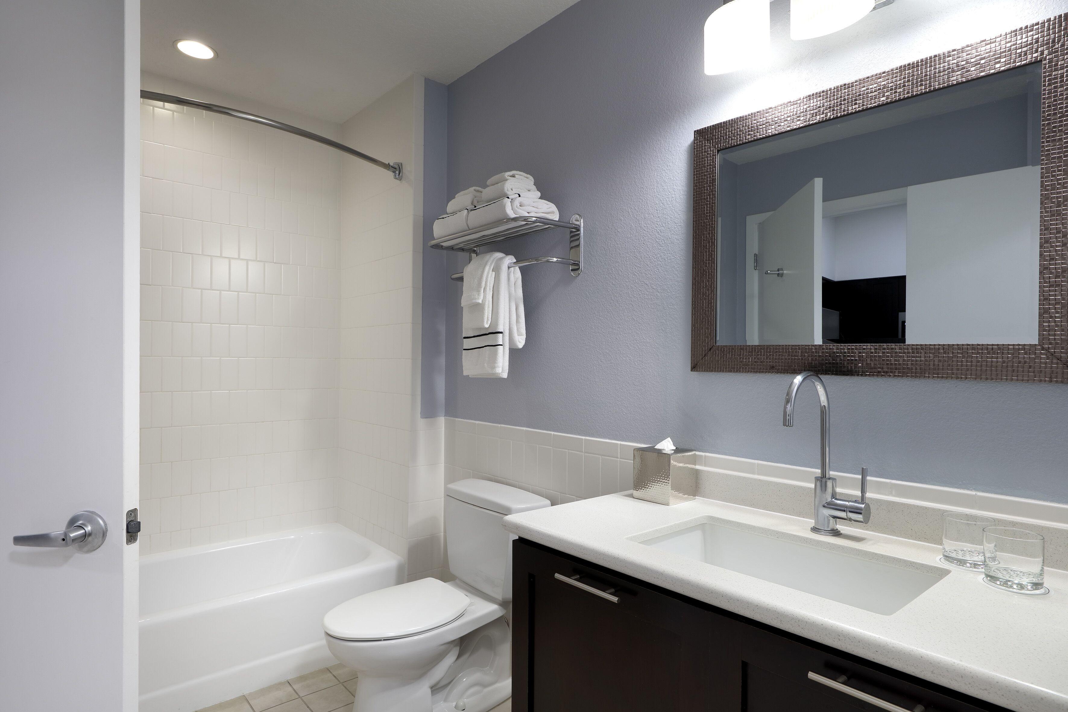 One Bedroom Suite with King Bed,1756505877:JPEG