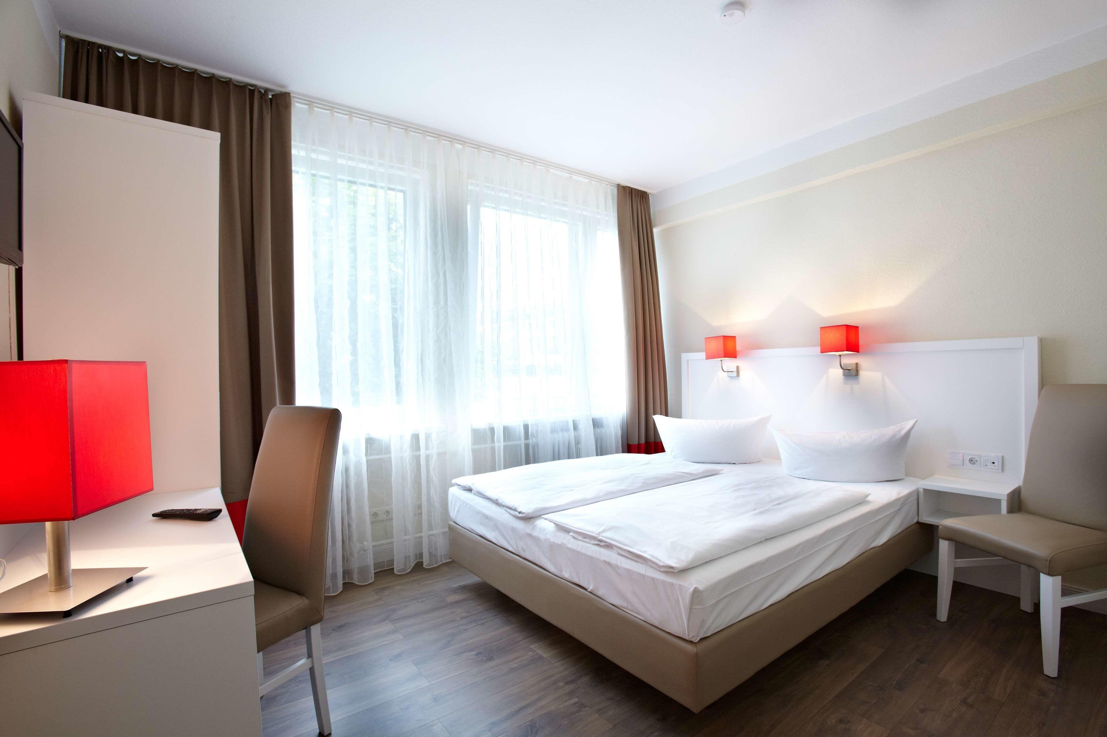 Double Room,689400795:JPEG