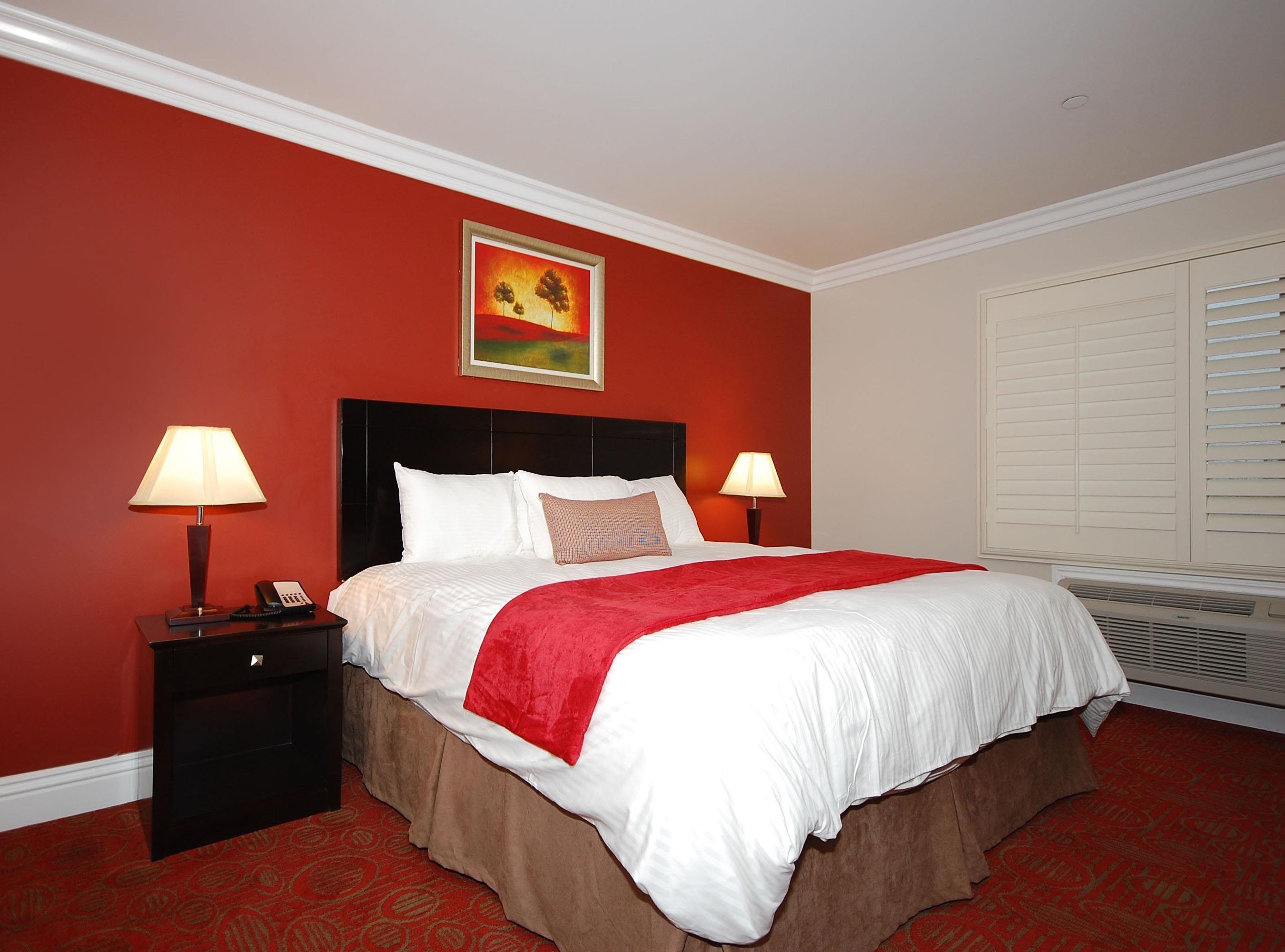 Queen Room