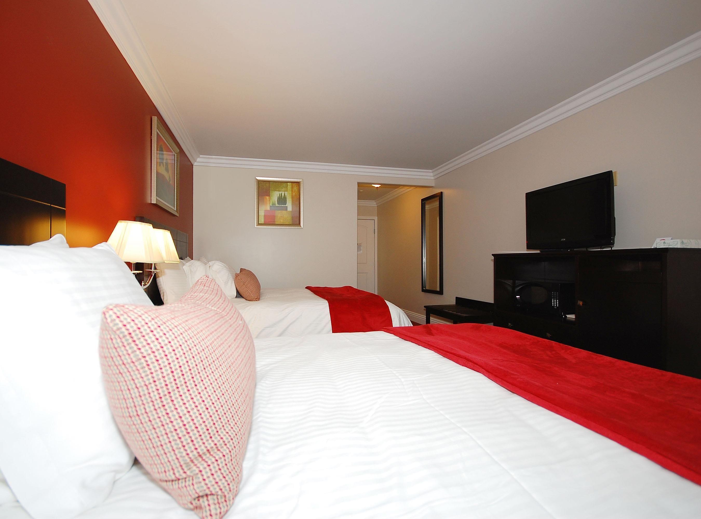 Queen Room Two Queen Beds