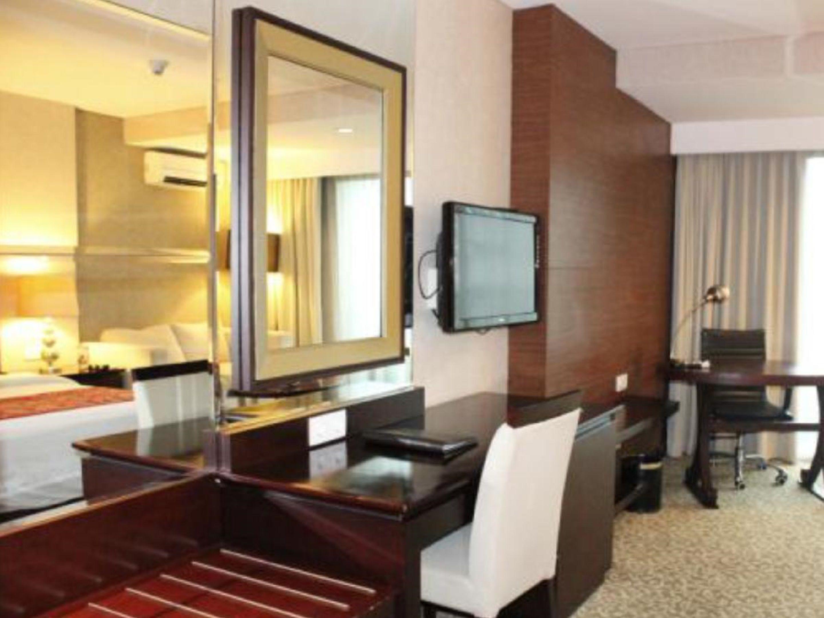 Kana Executive Condotel