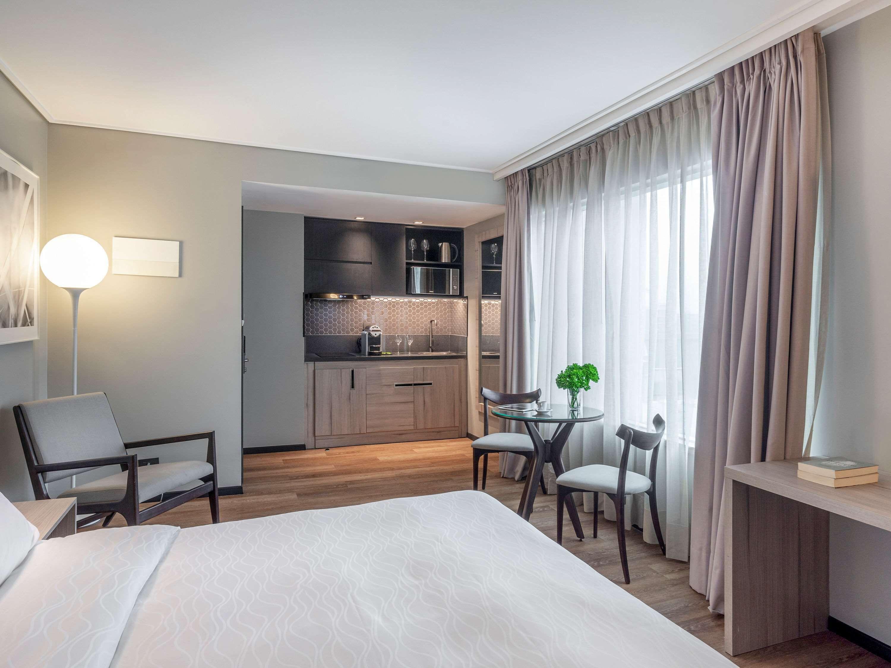 Junior King Suite