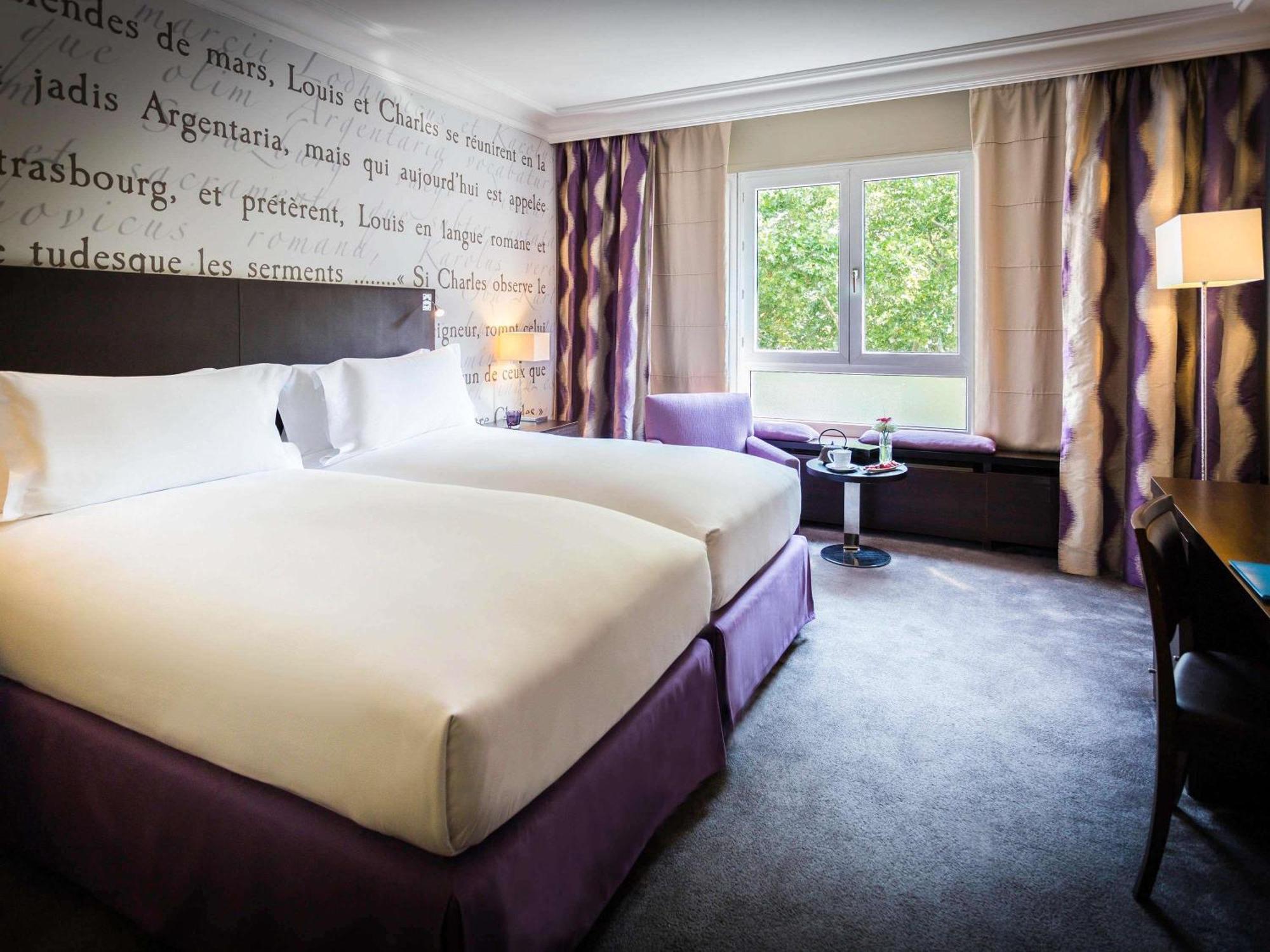 Chambre Lit King-Size ou Lits Jumeaux de Luxe avec Vue