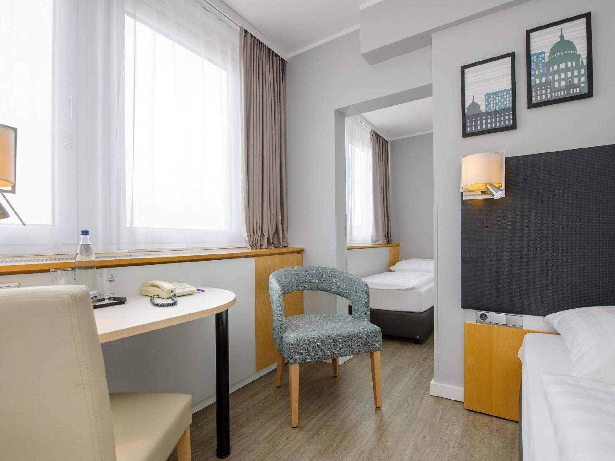 Standard Triple Room,1729979146:JPEG