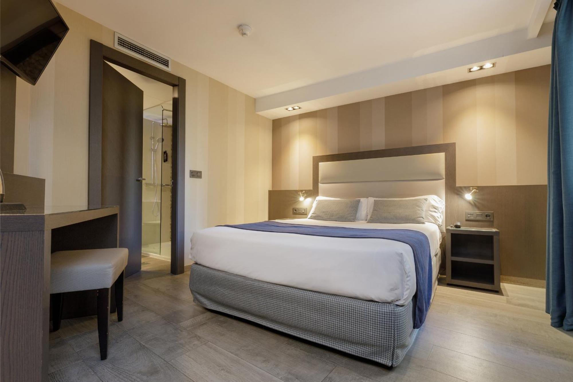 Double or Twin Room Terrace