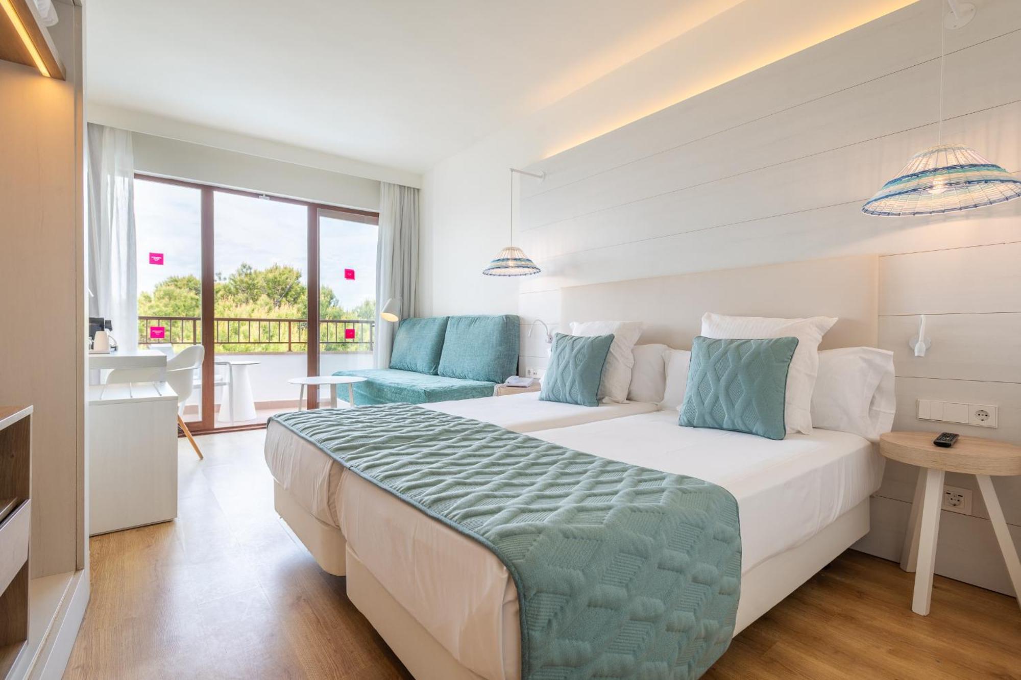 Comfort Triple Room