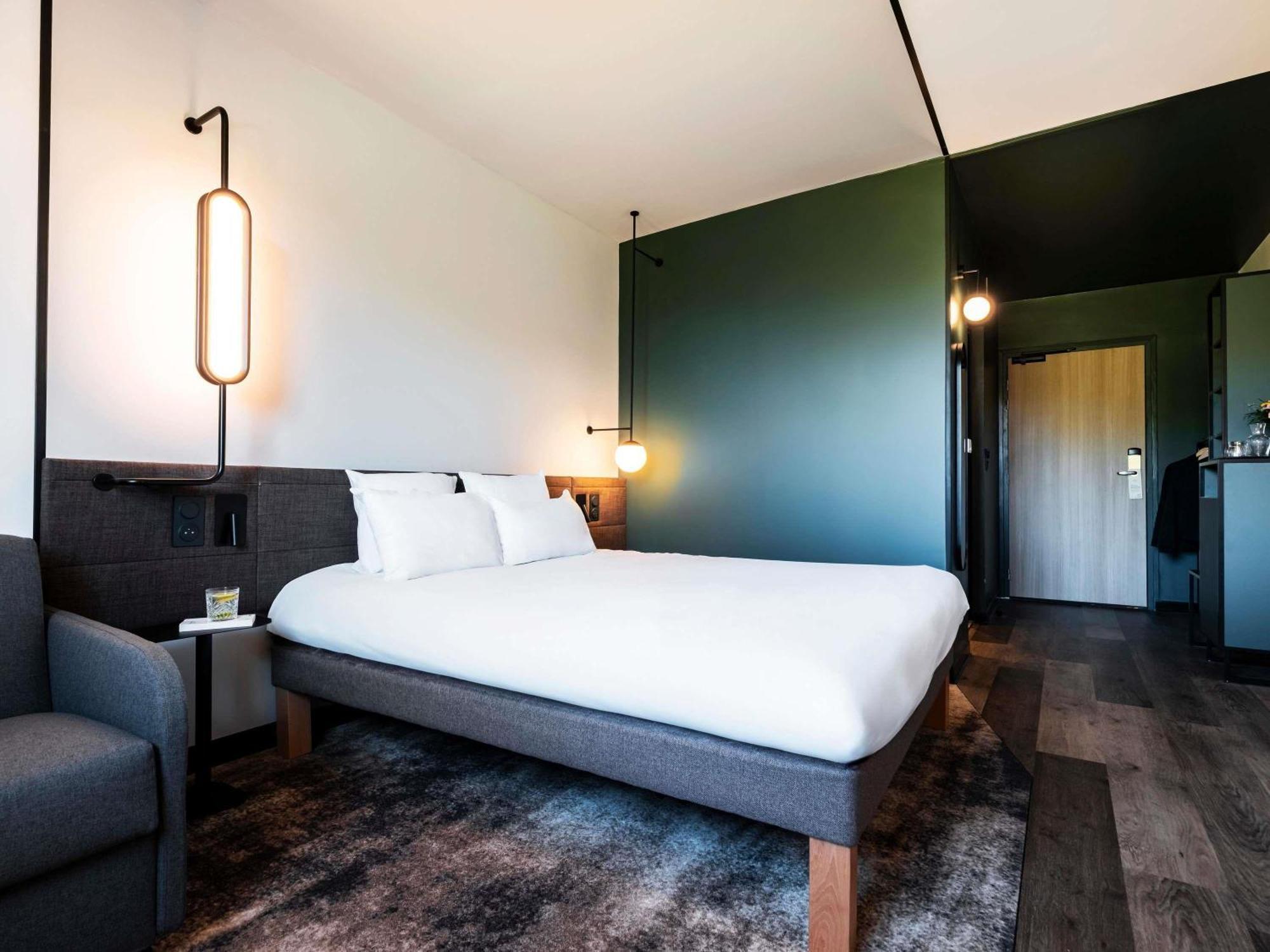 Classic Double Room,1717003396:JPEG