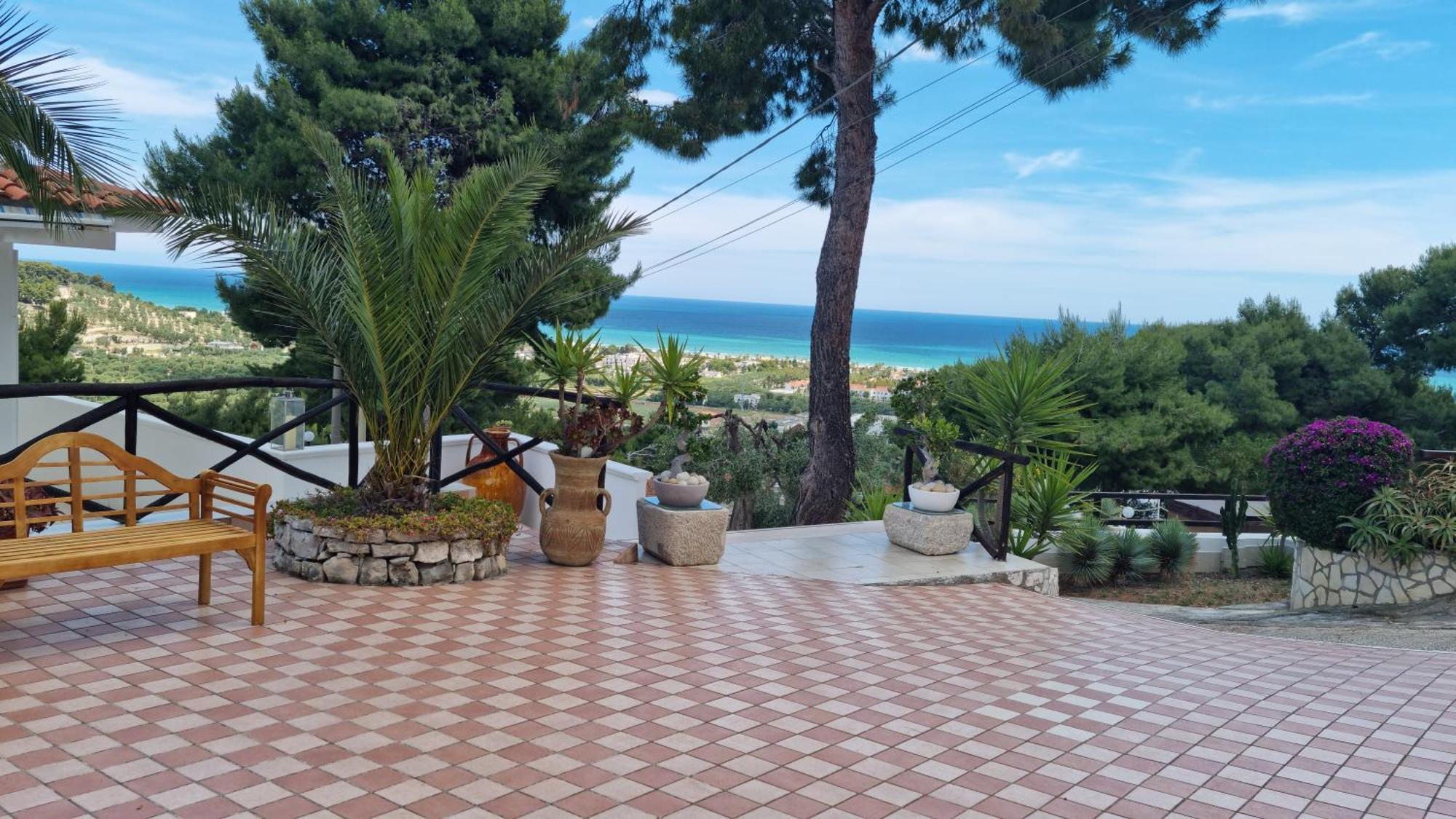 One-Bedroom Apartment Terrace sea view