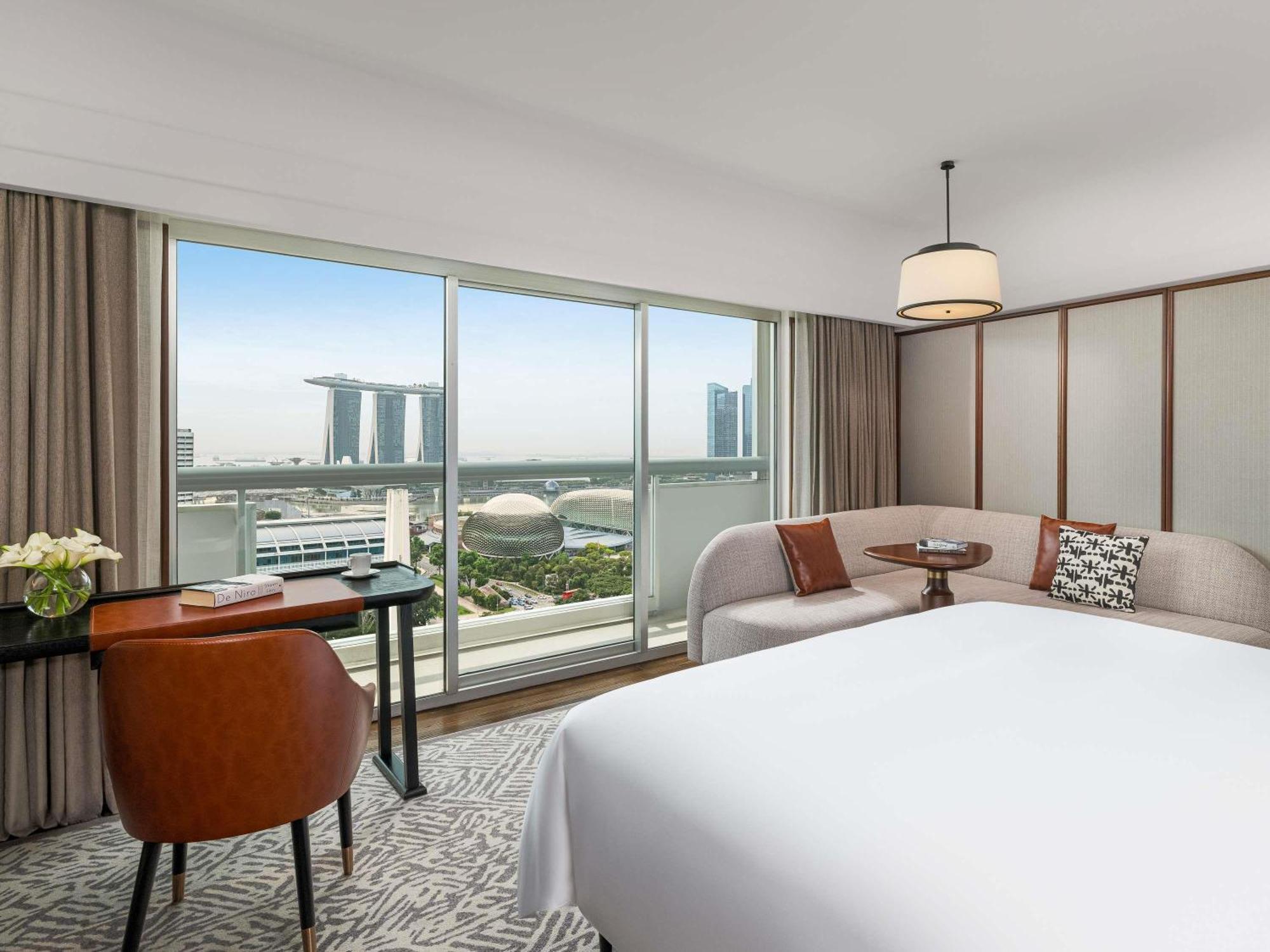 Deluxe Marina Bay 1 King Balcony Marina Bay View,1742626699:JPEG