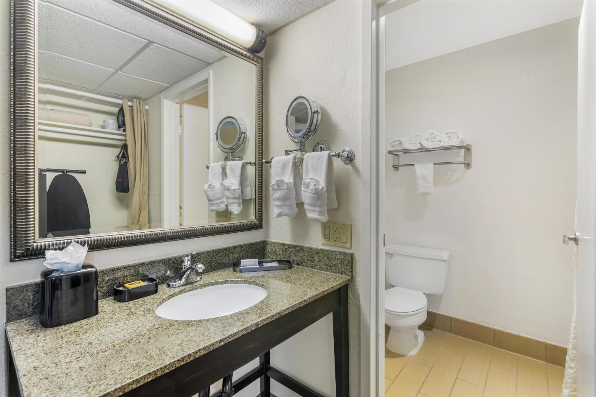 Queen Room Two Queen Beds Bath Tub Disability Access or Non-Smoking