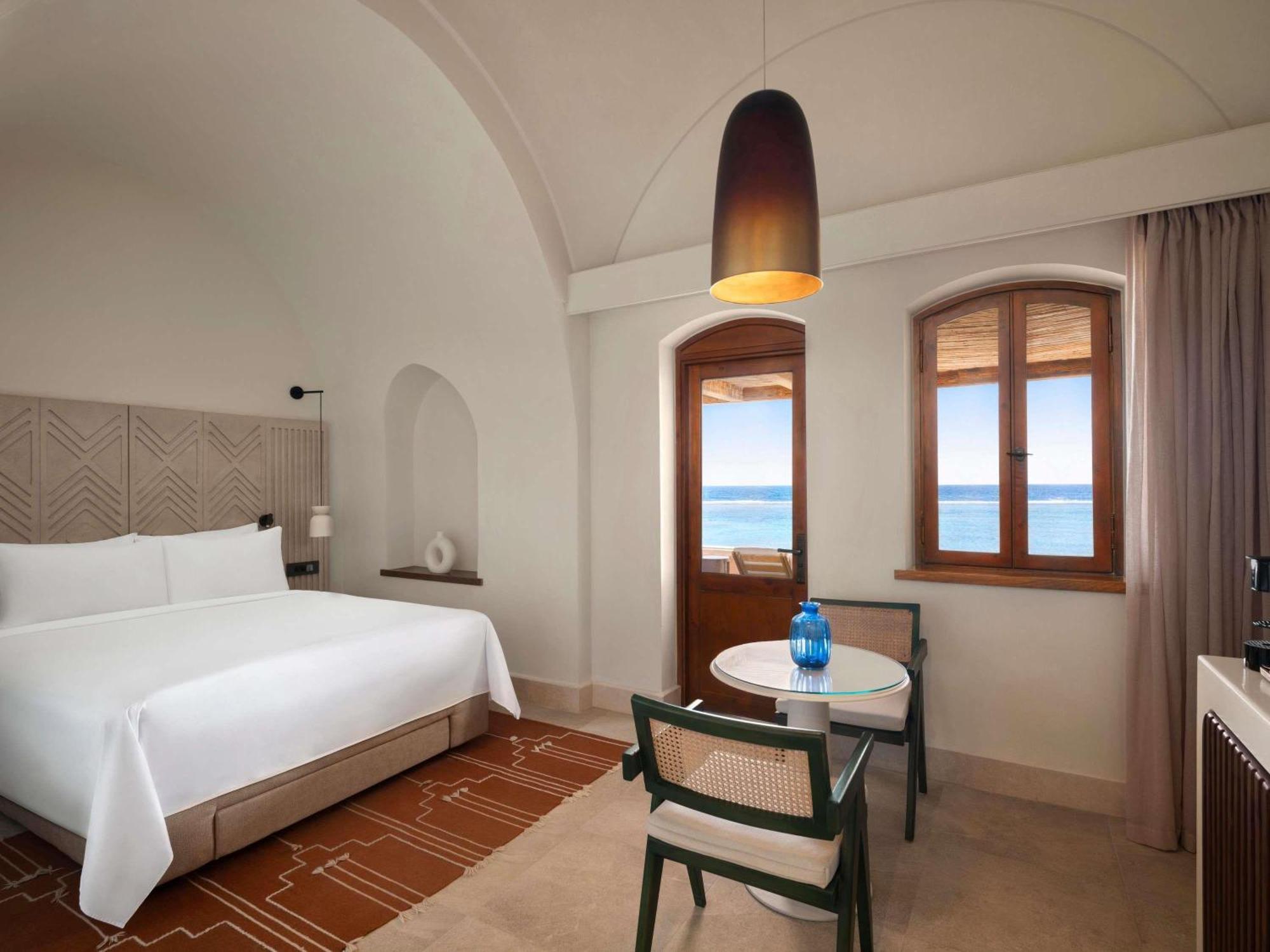 Queen Room Sea View