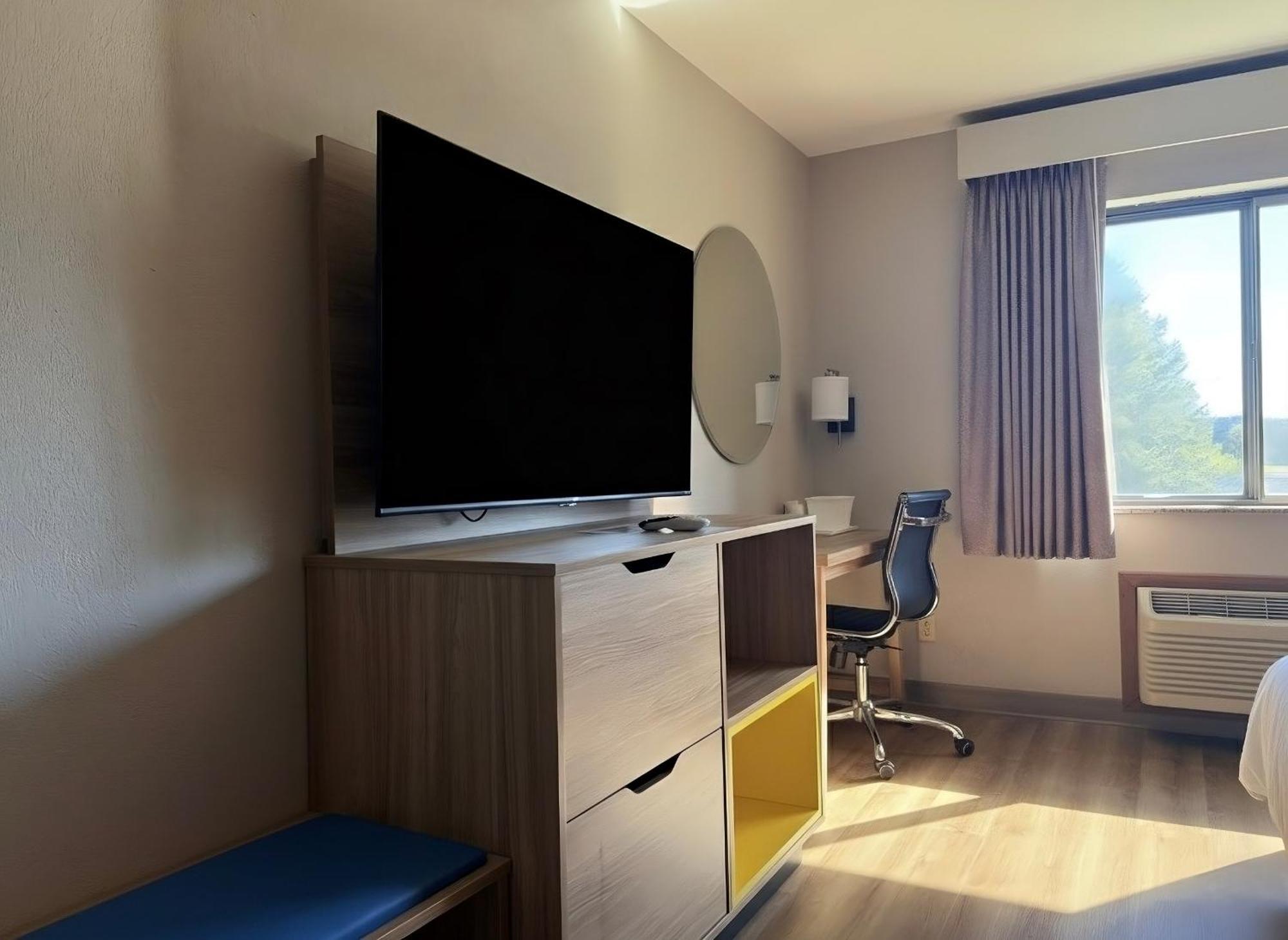 King Studio Suite Non-Smoking