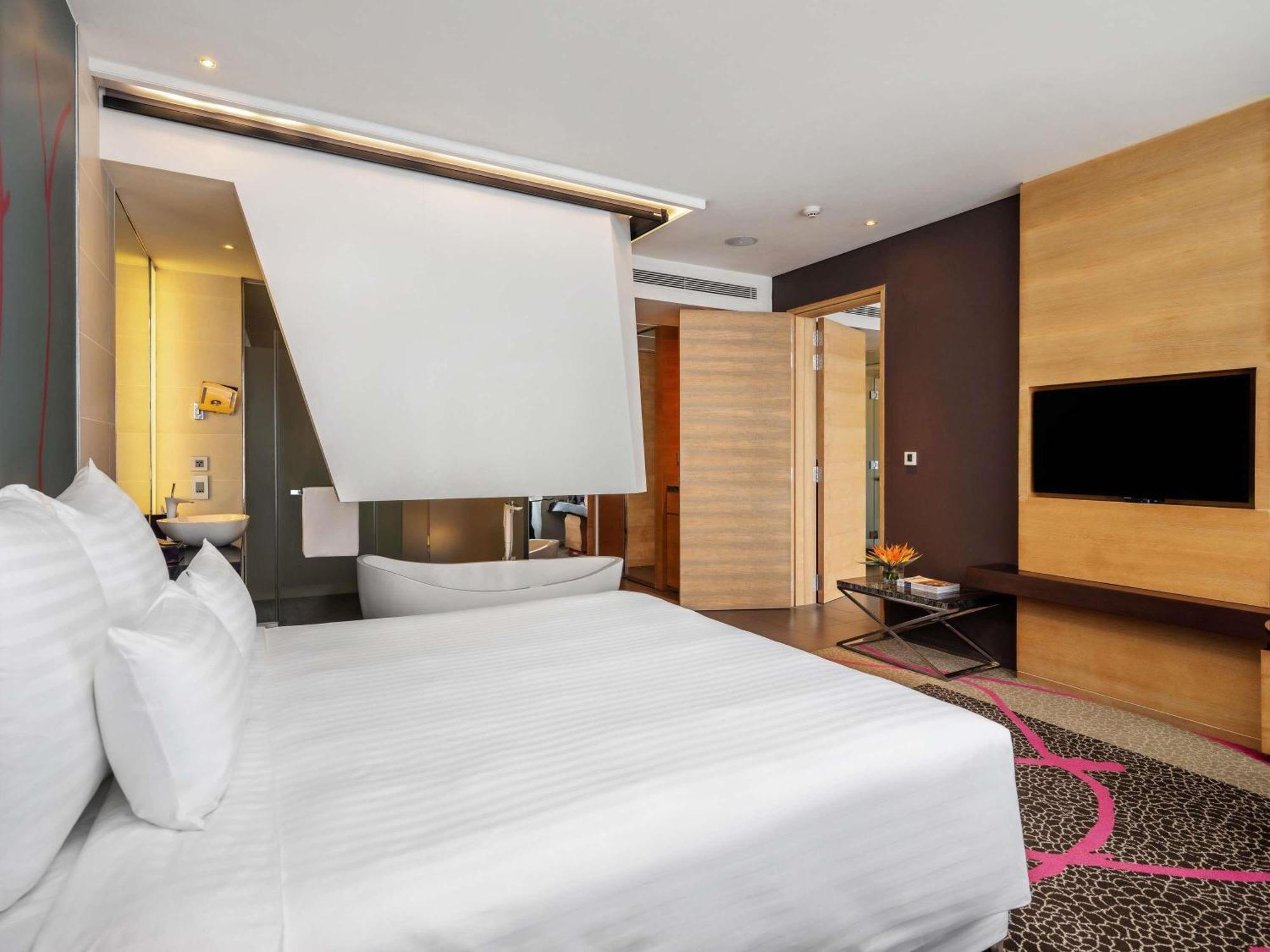 Executive King Room Executive Lounge Access