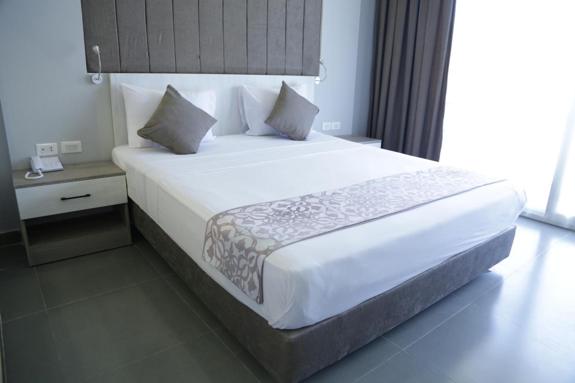 Deluxe Family Suite