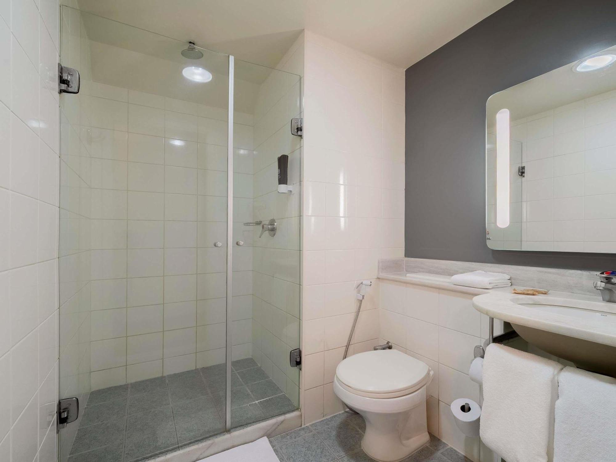 Quarto Duplo