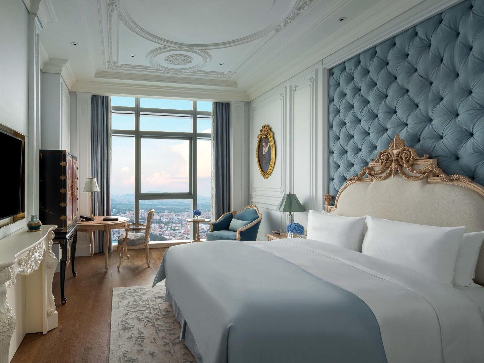 Luxury Room Club Millesime French Style (King bed)