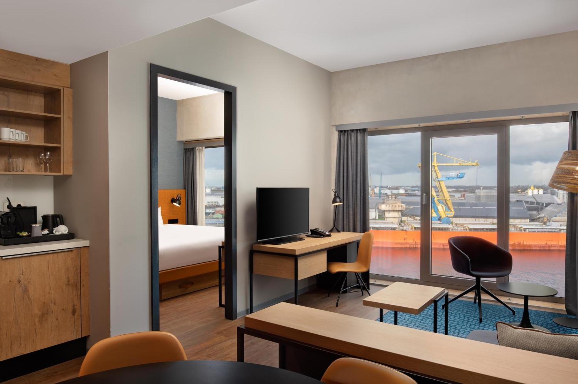 One-Bedroom Suite