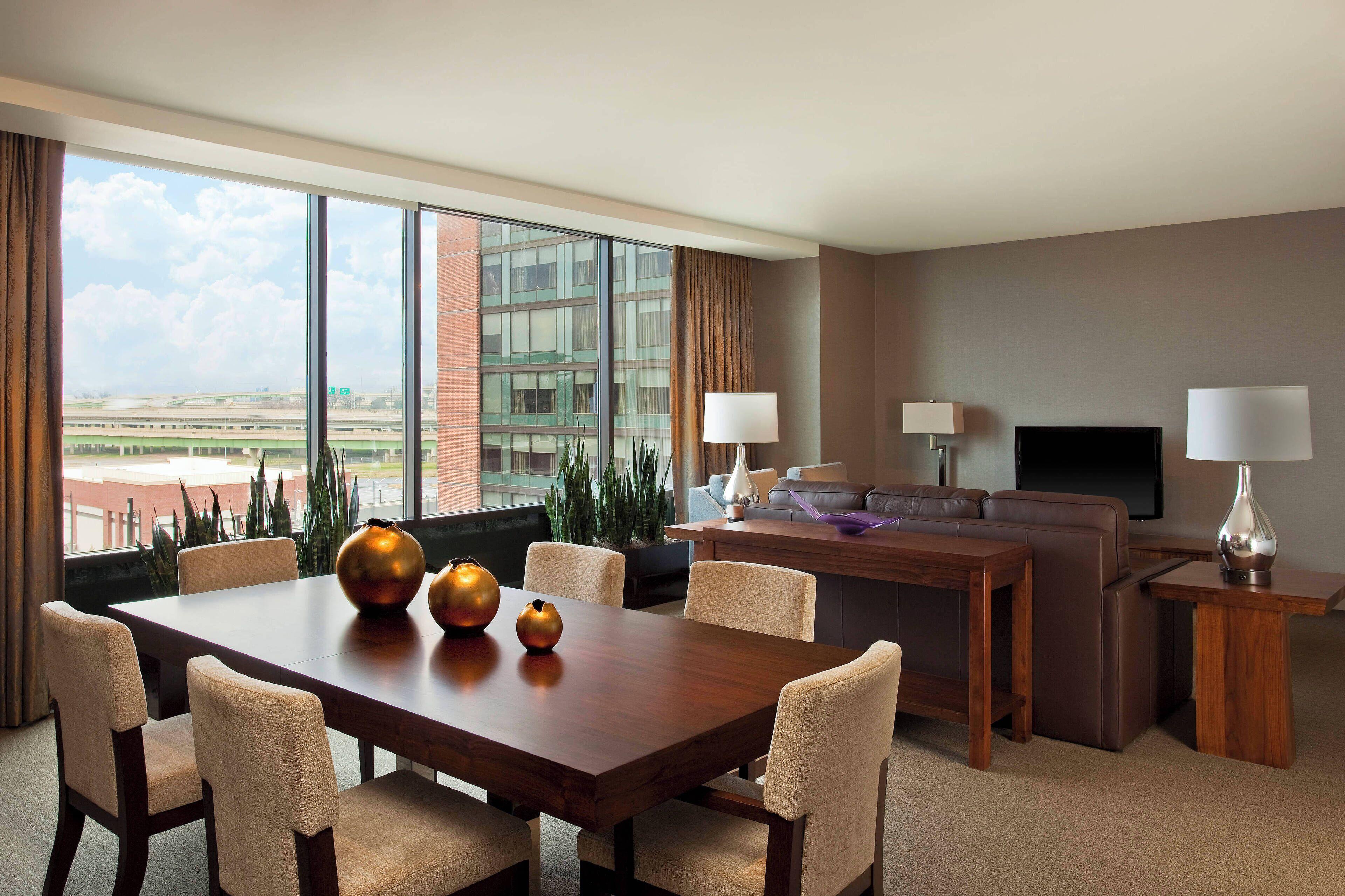 Executive Suite Executive Suite 1 King