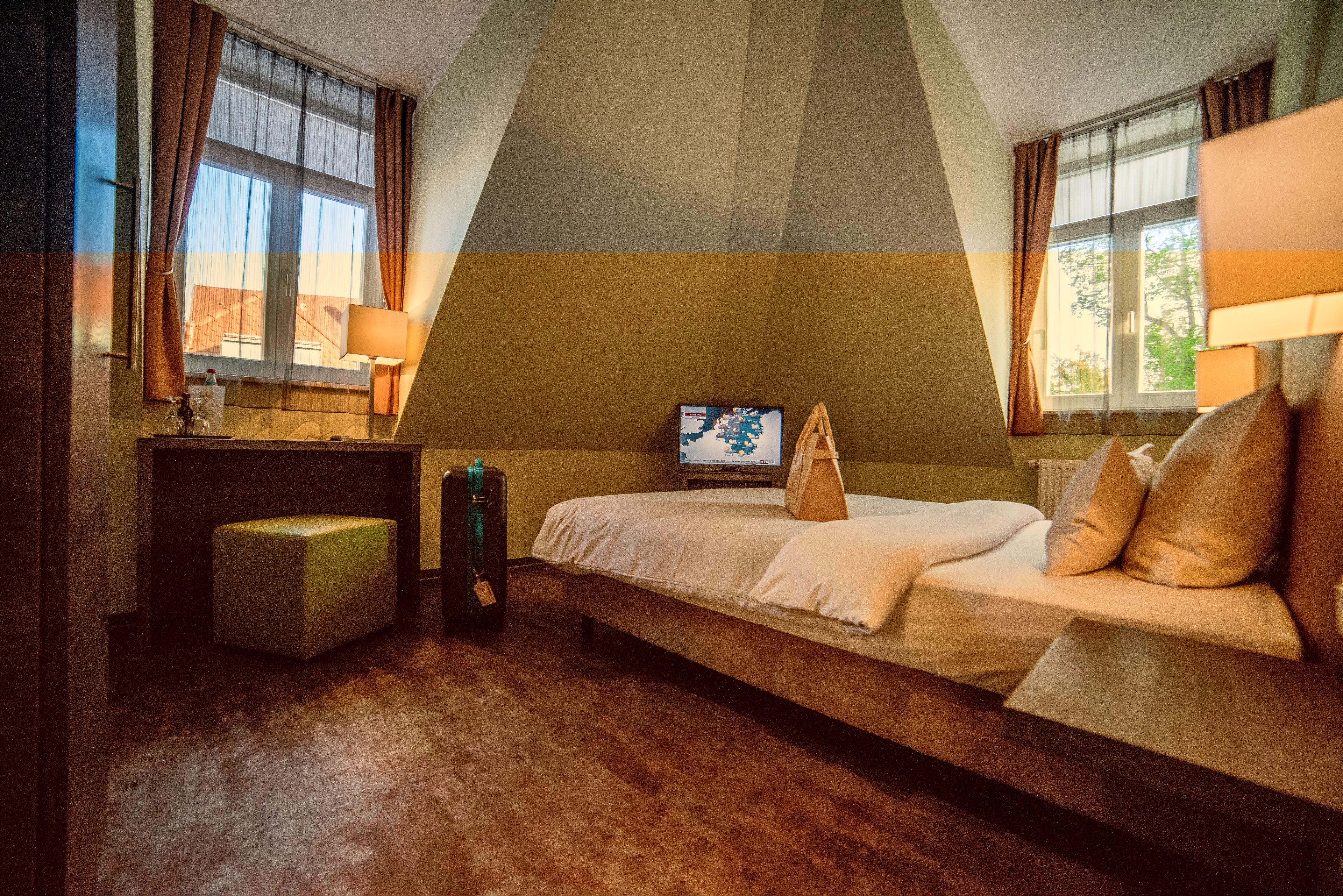 Economy Single Room