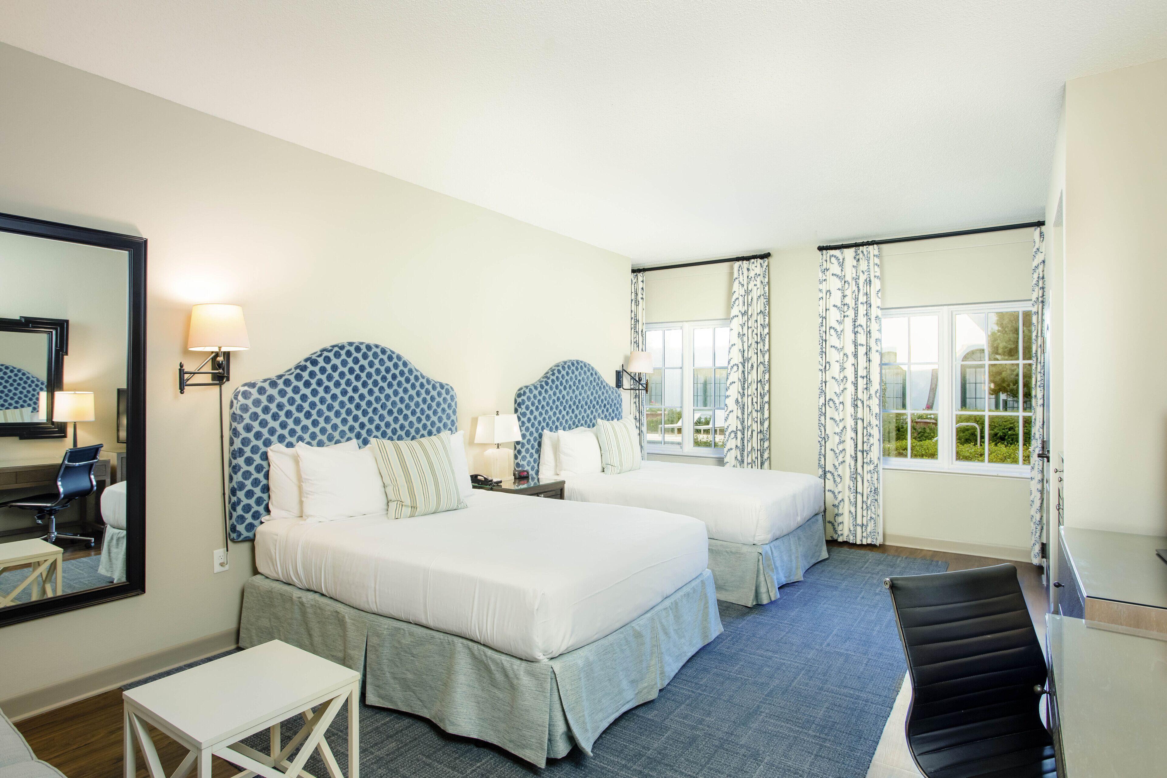 Queen Room Two Queen Beds NO RESORT ACCESS