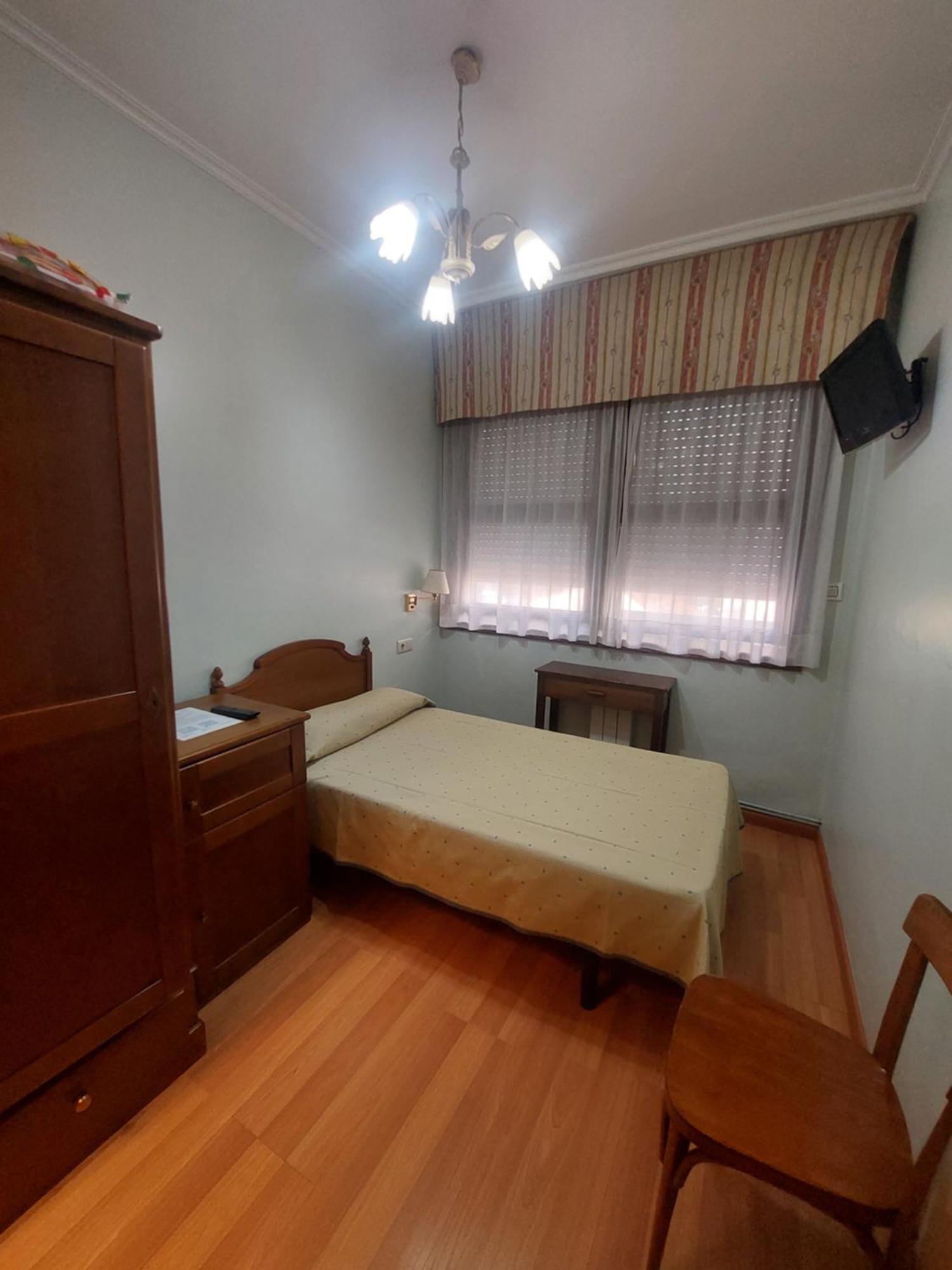Small Single Room