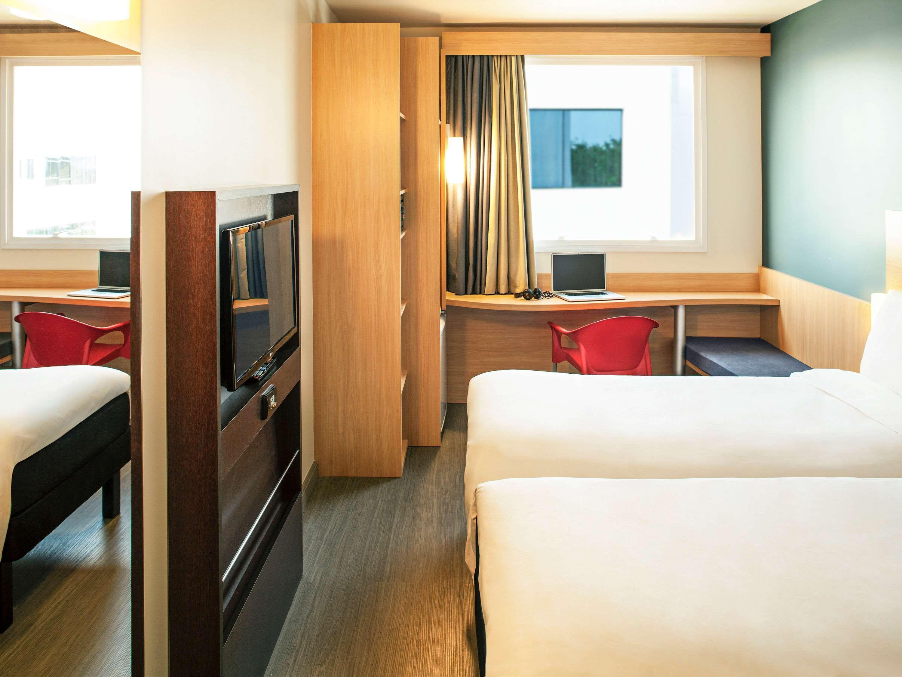 Standard Room Two Single Beds