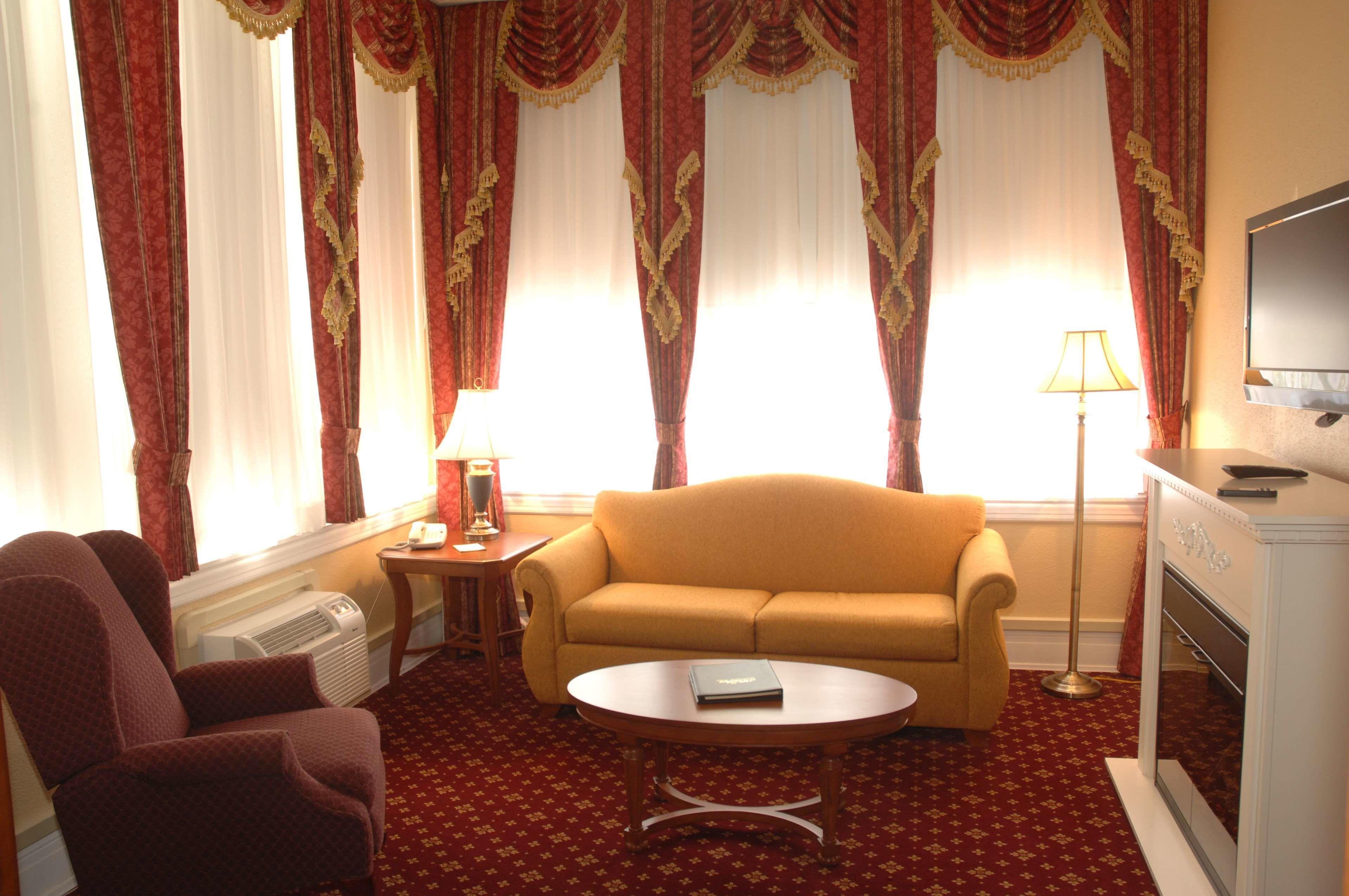 King Suite Spa Bath