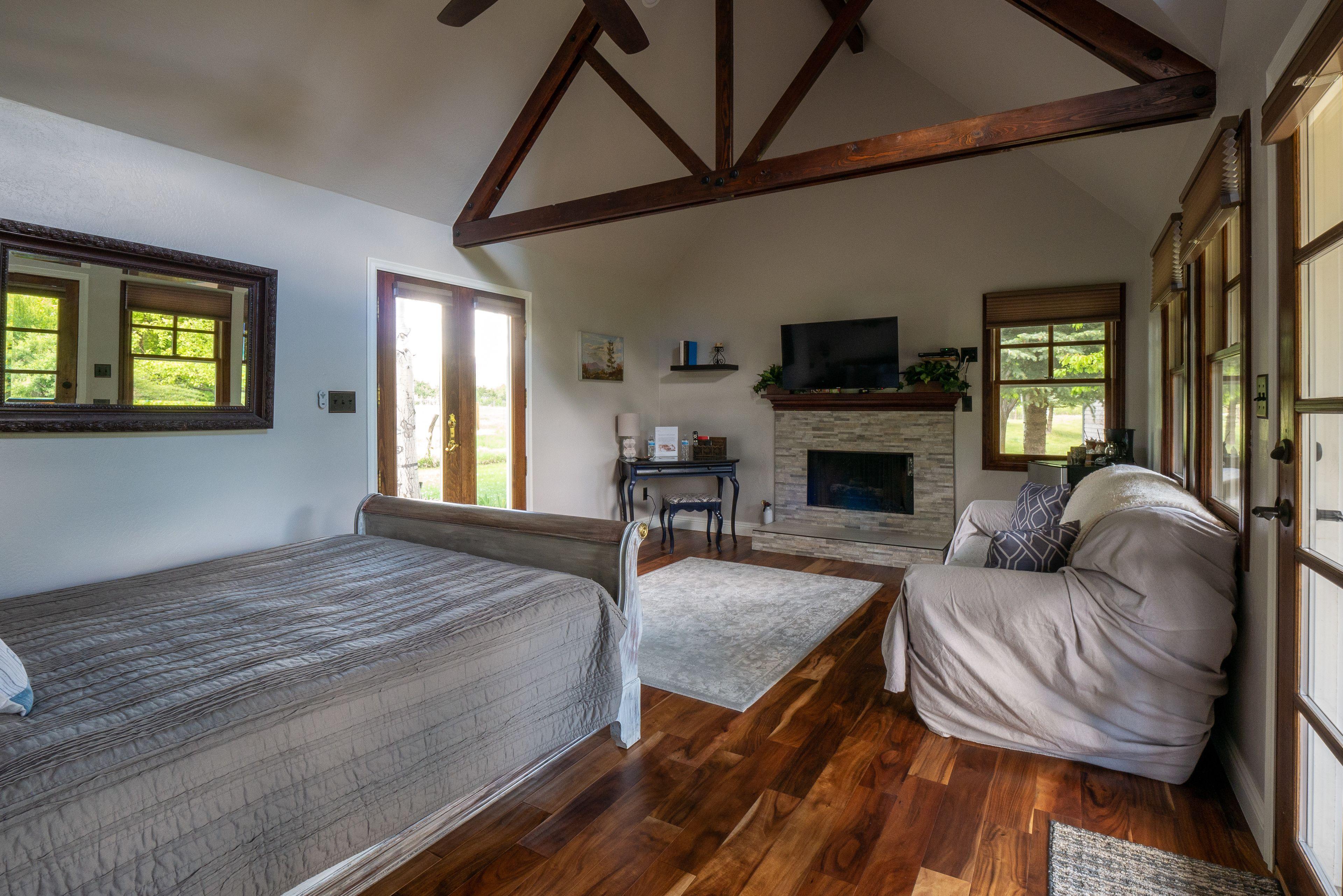 One-Bedroom Cottage