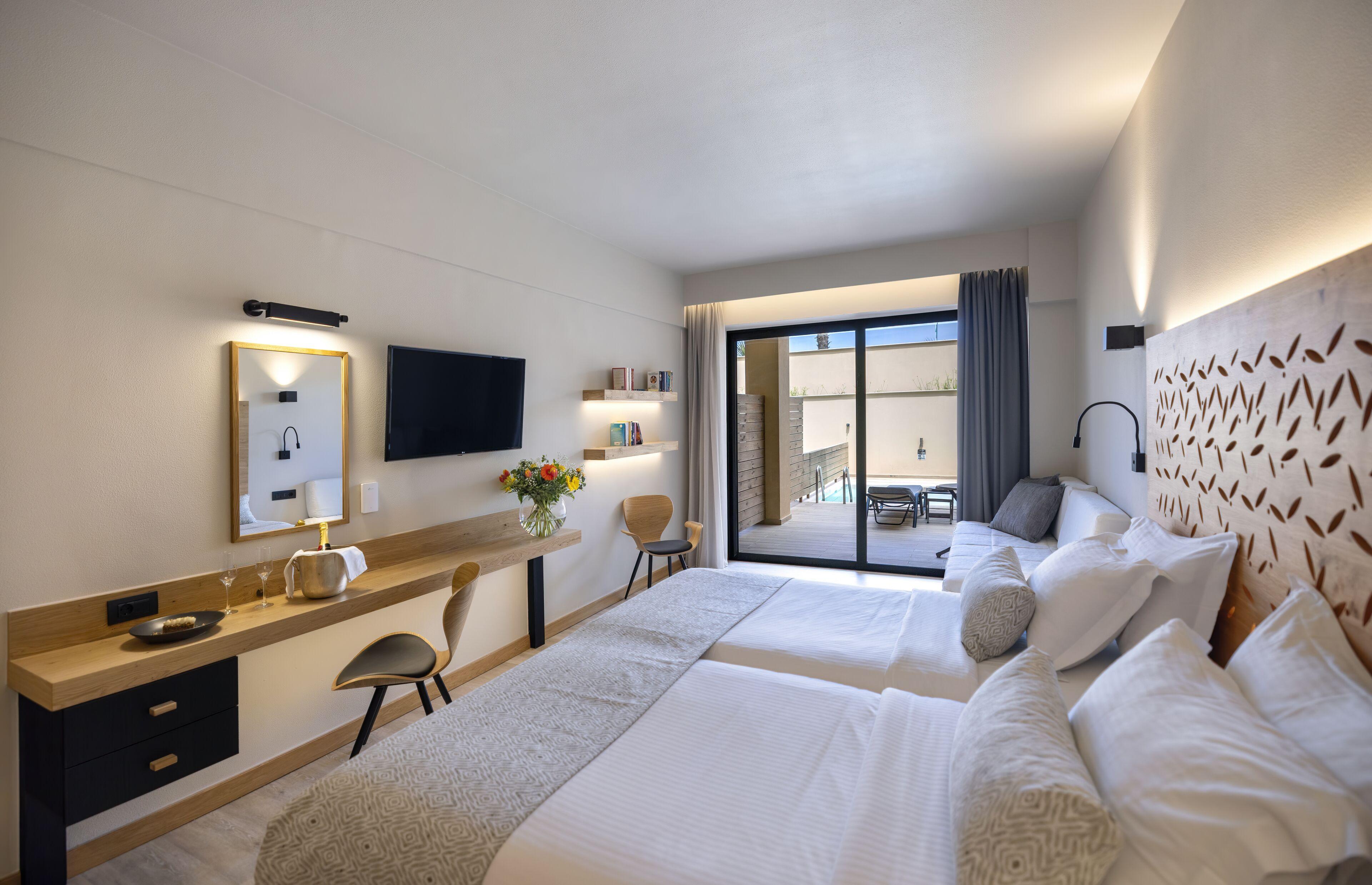Superior Double Room Semi-Basement Private Pool