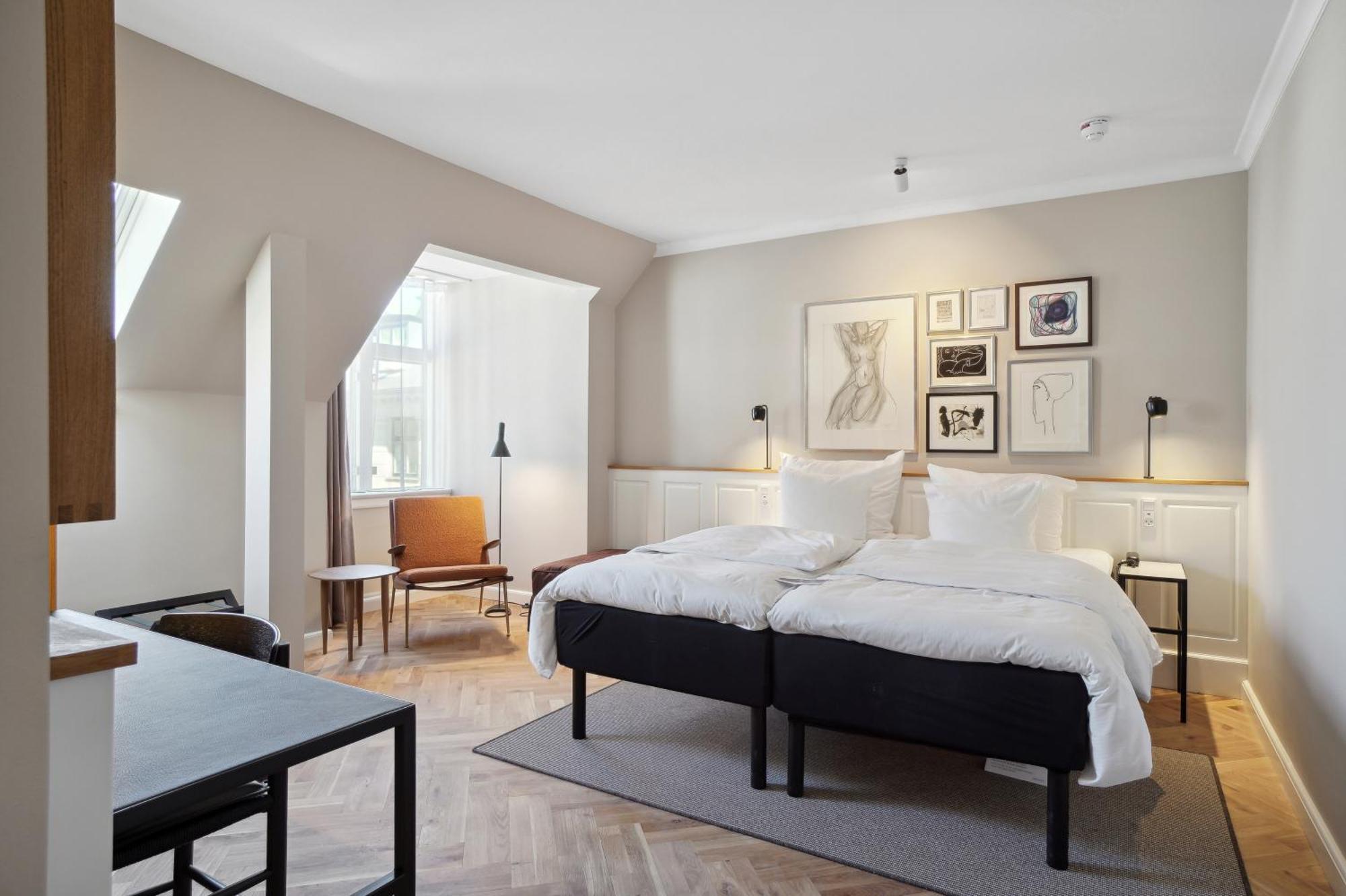 Superior Double Room,1334727941:JPEG