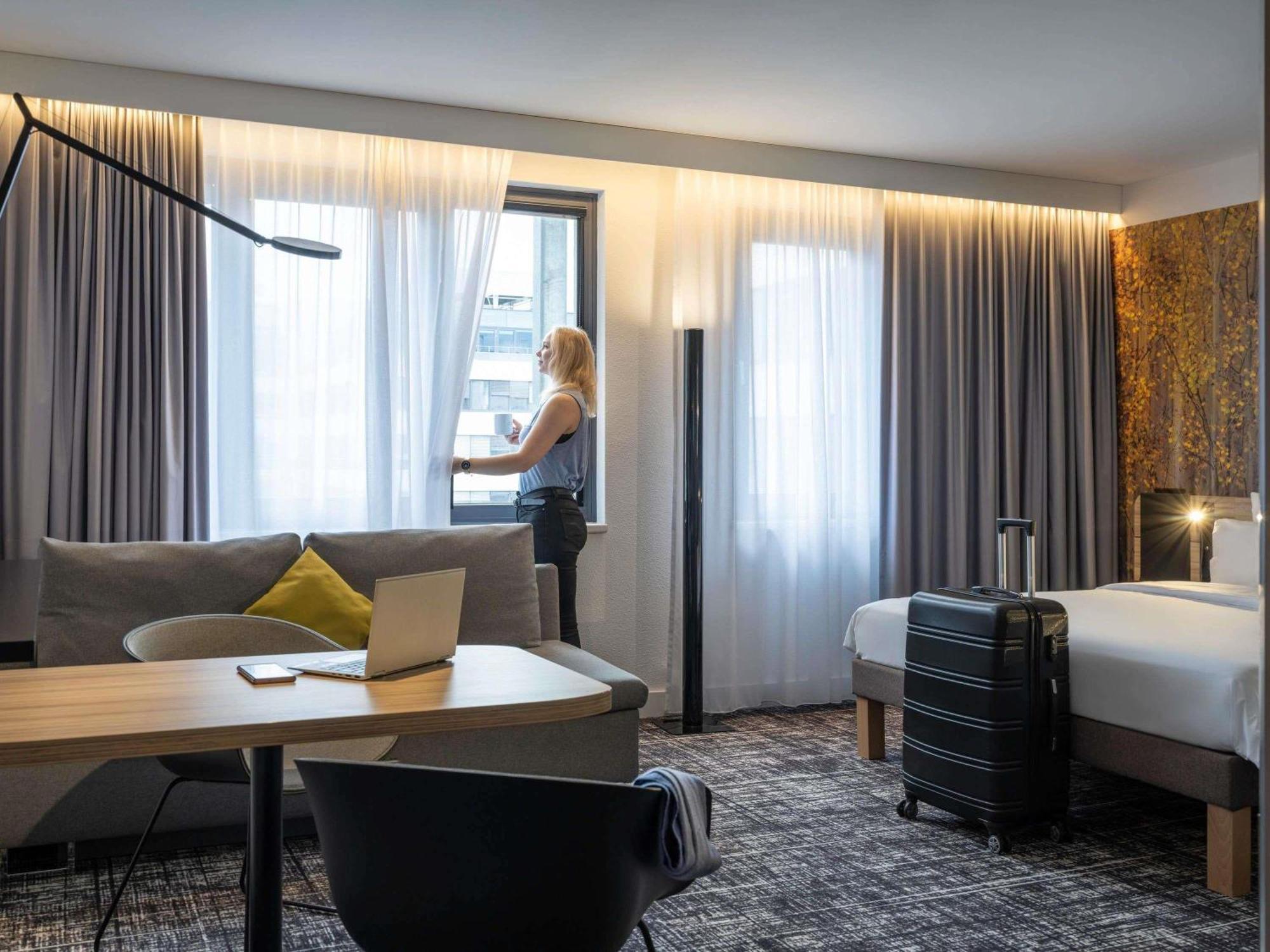Standard Suite Sofa