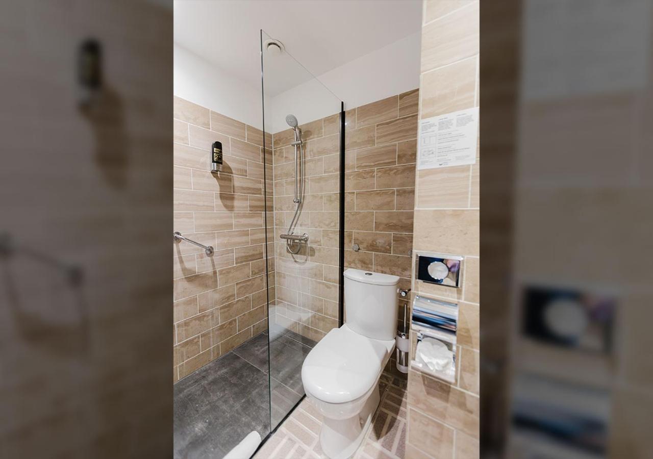 Classic Single Room