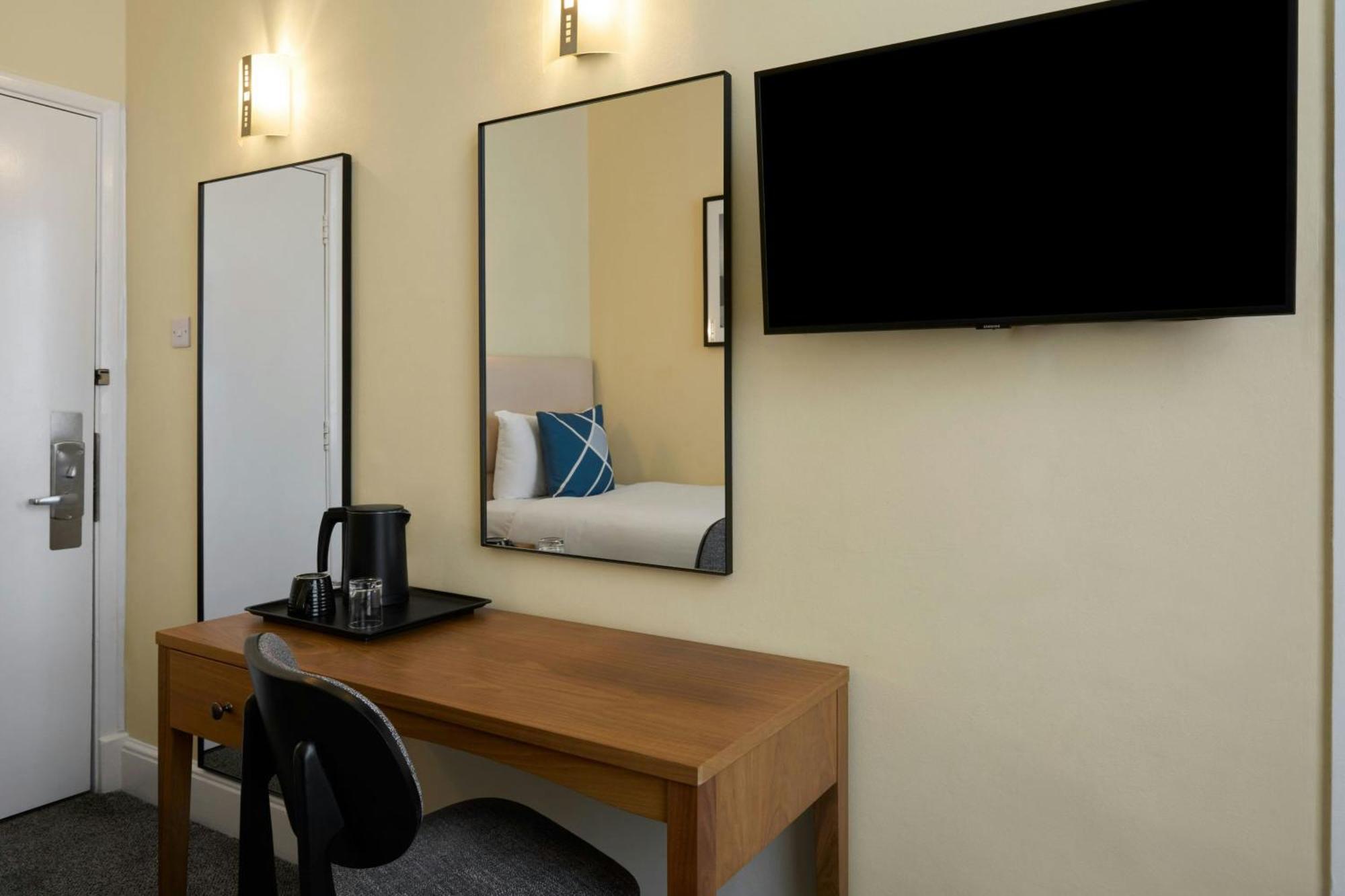 Standard Single Room One Twin Bed