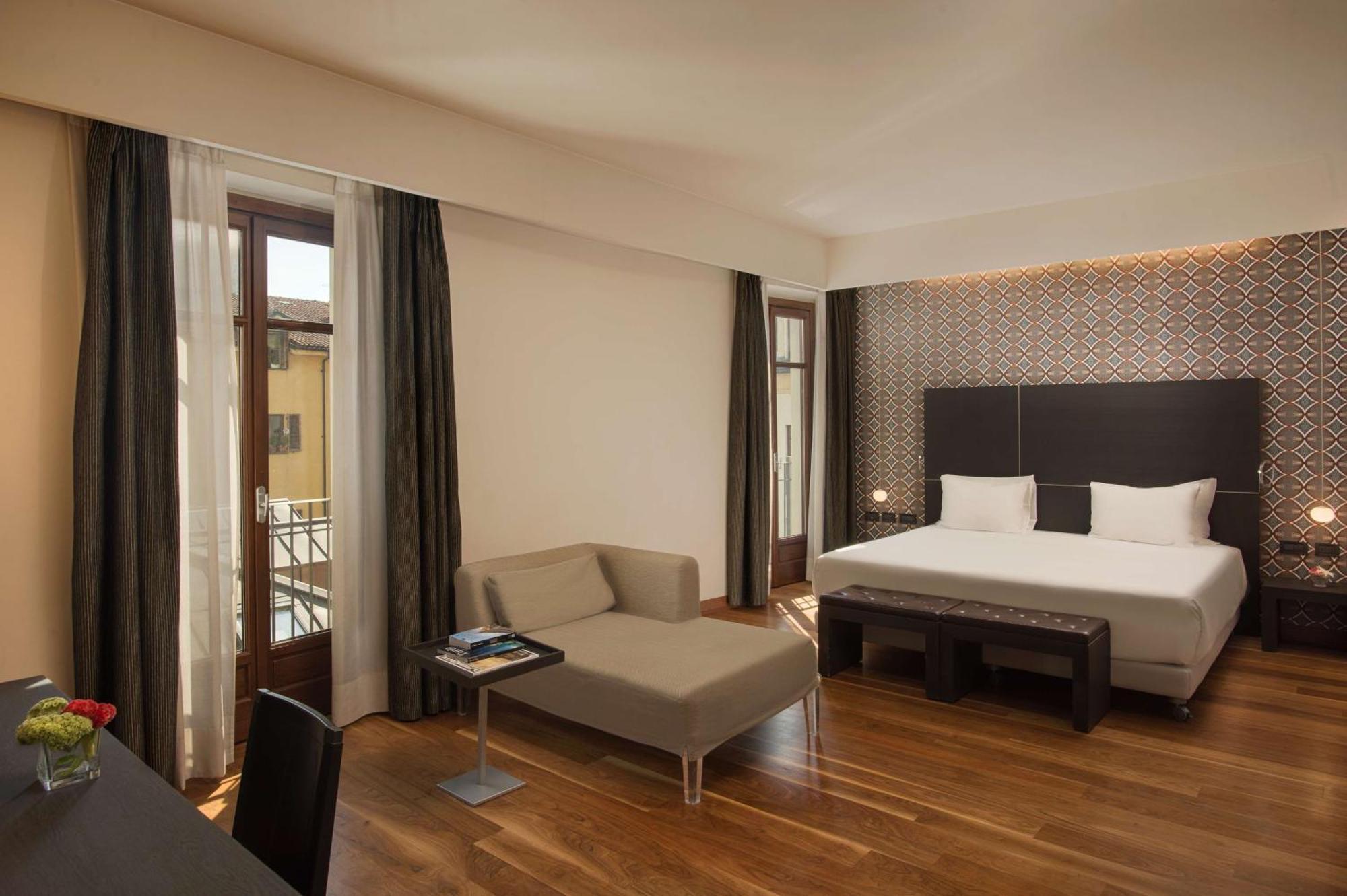 Premium Double or Twin Room XL