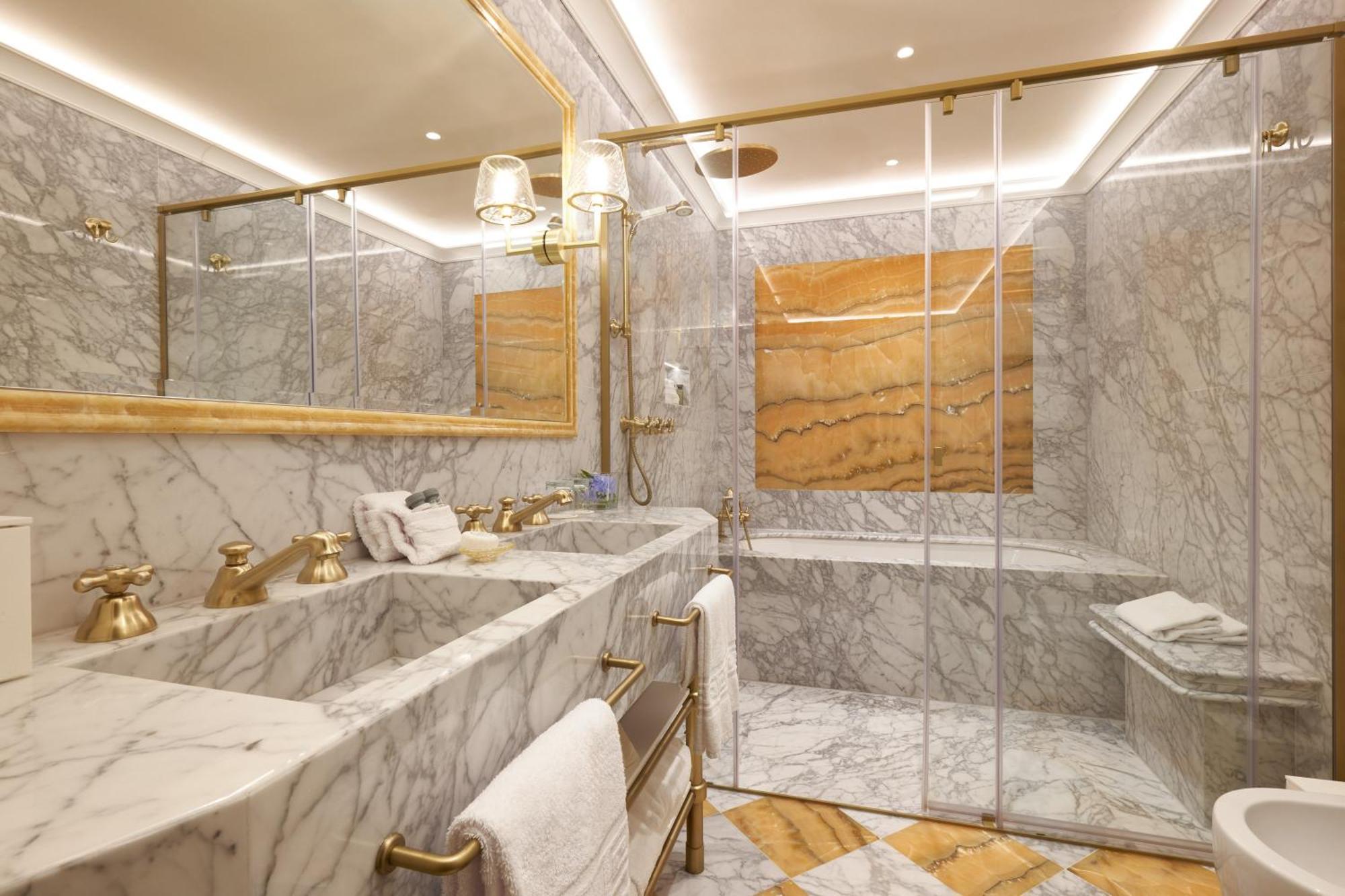 Premium Junior Suite Grand Canal View