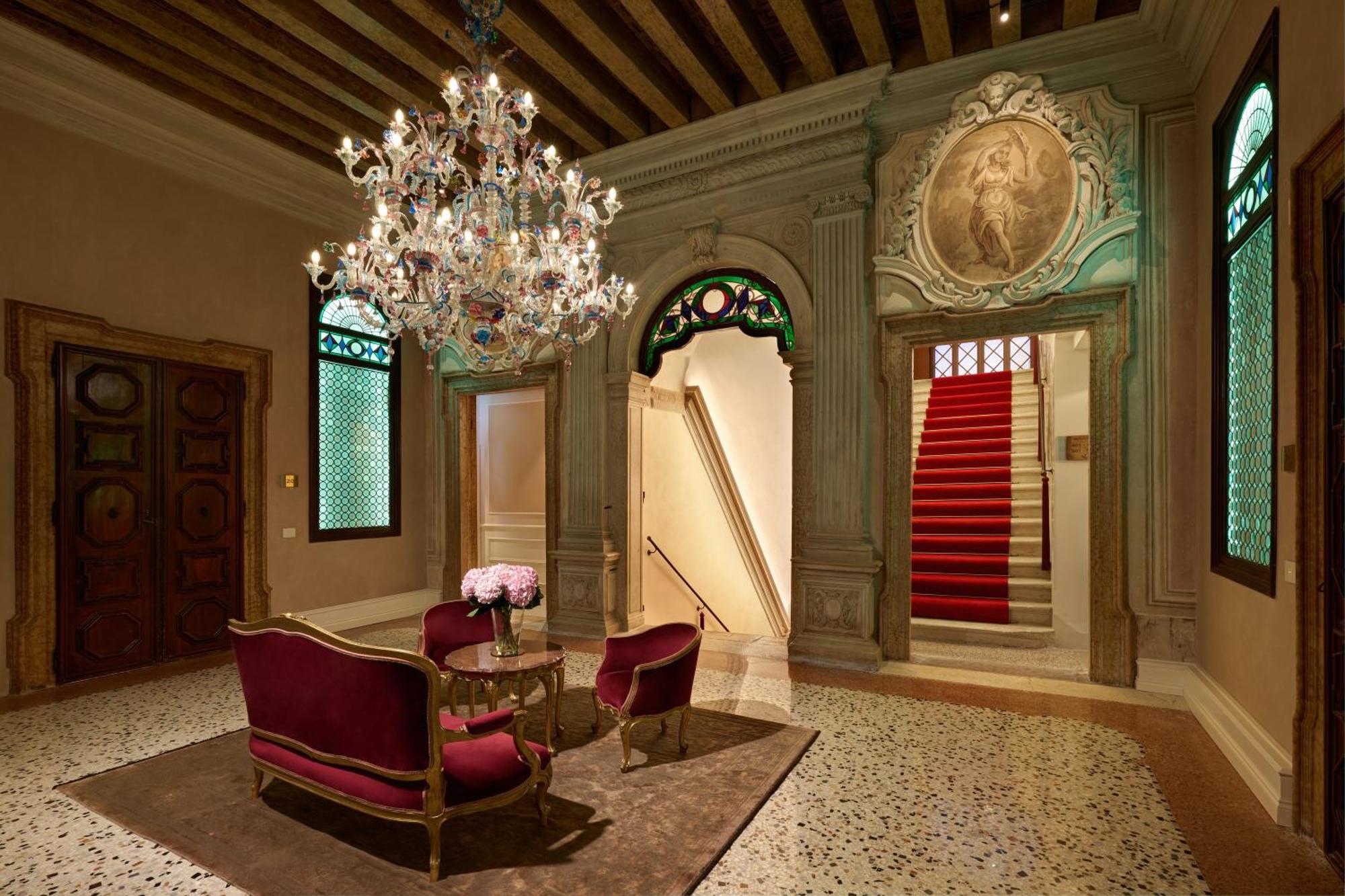 Premium Junior Suite Grand Canal View