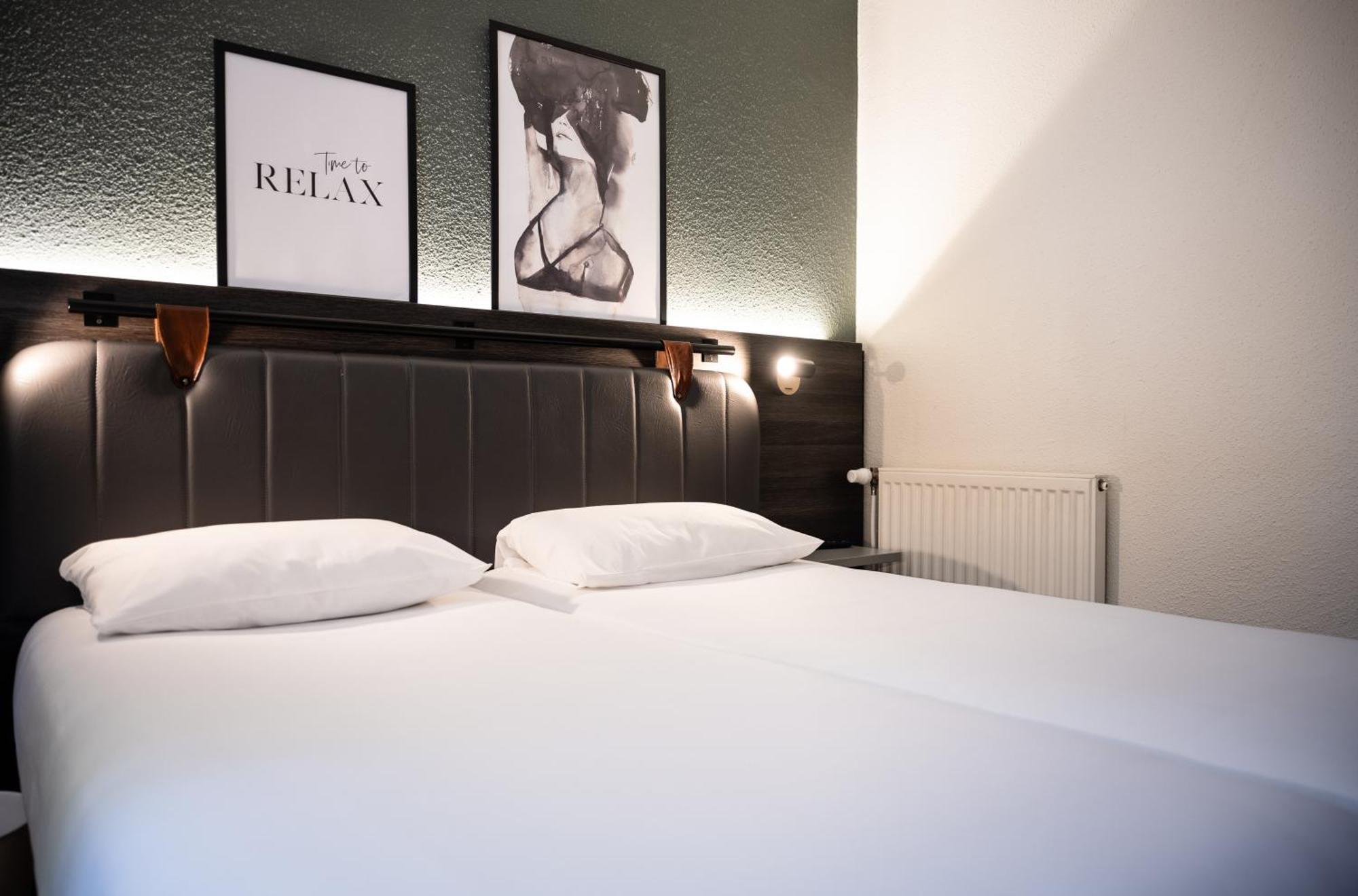 Standard Double Room Queen Bed