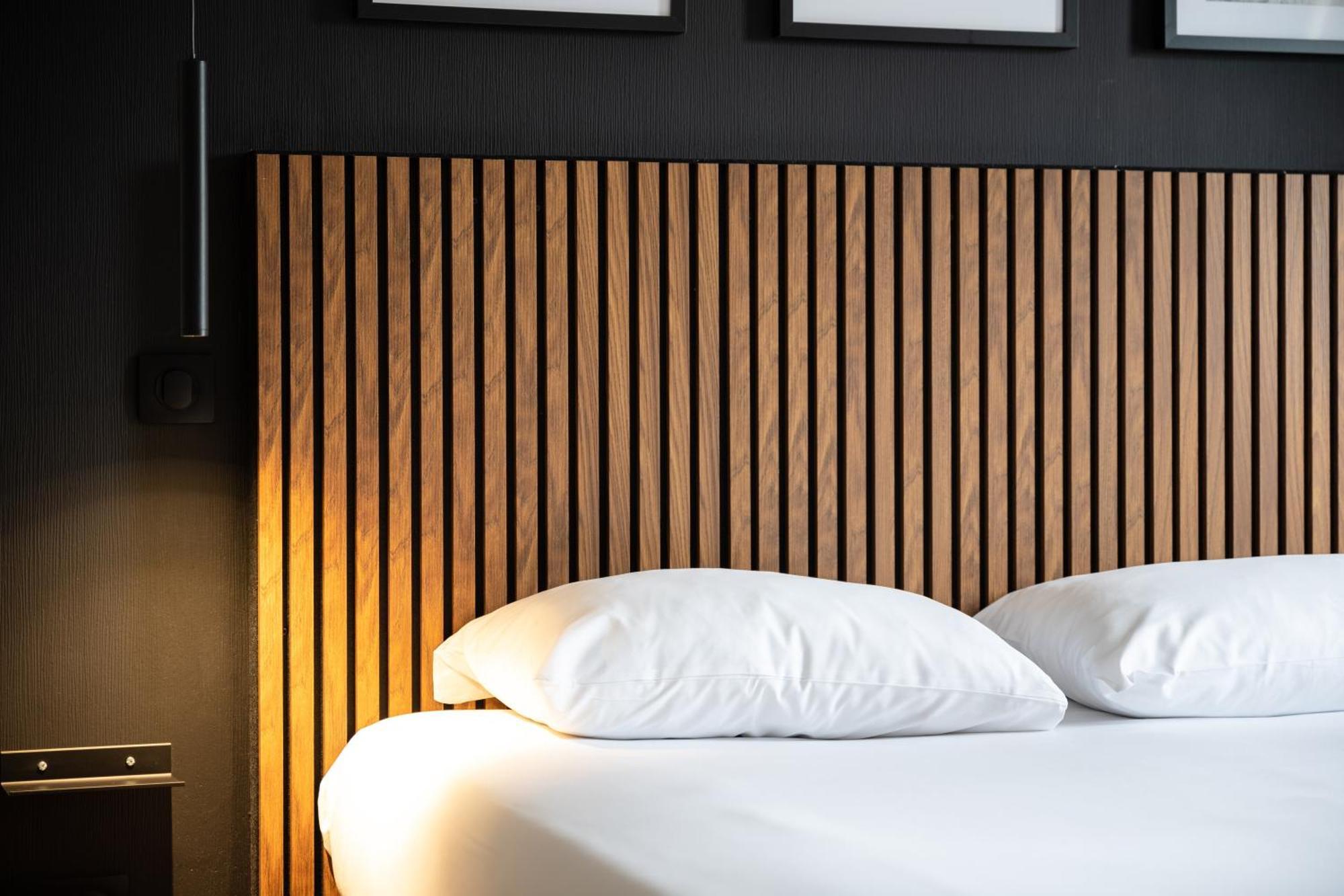 Standard Quadruple Room One Double Two Single Beds