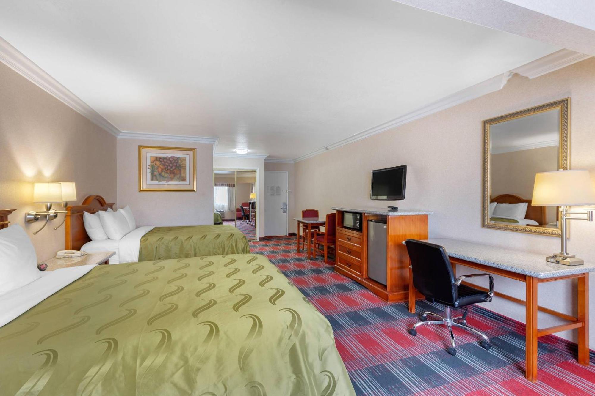 Standard Room 2 Queen Beds Non Smoking