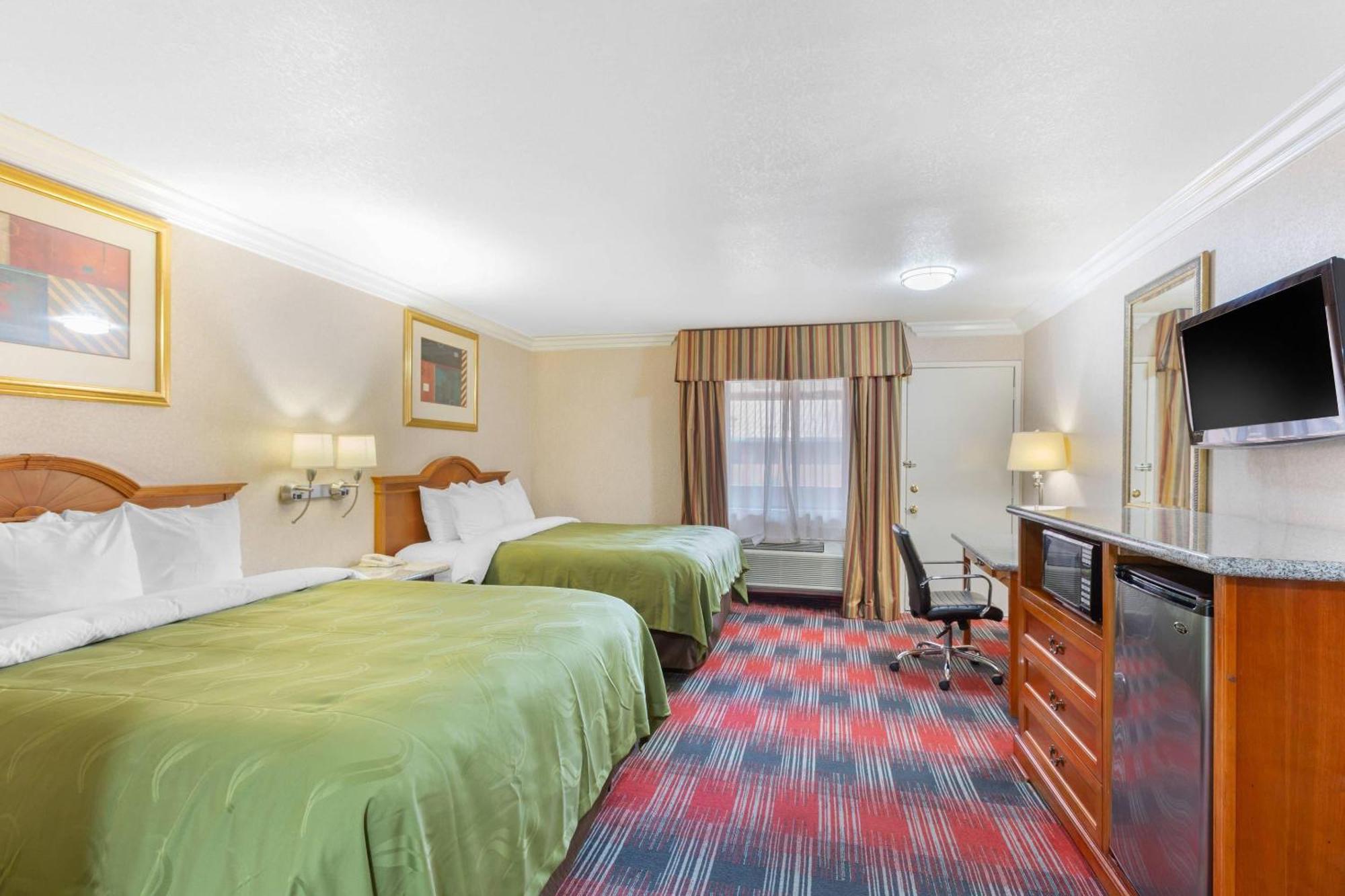 Standard Room 2 Queen Beds Non Smoking