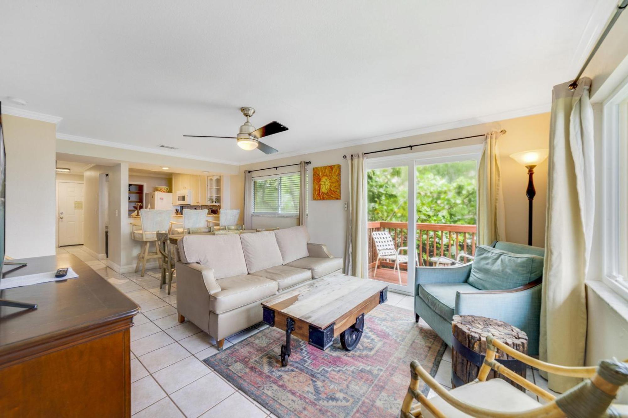 Two-Bedroom King Apartment Oceanfront View