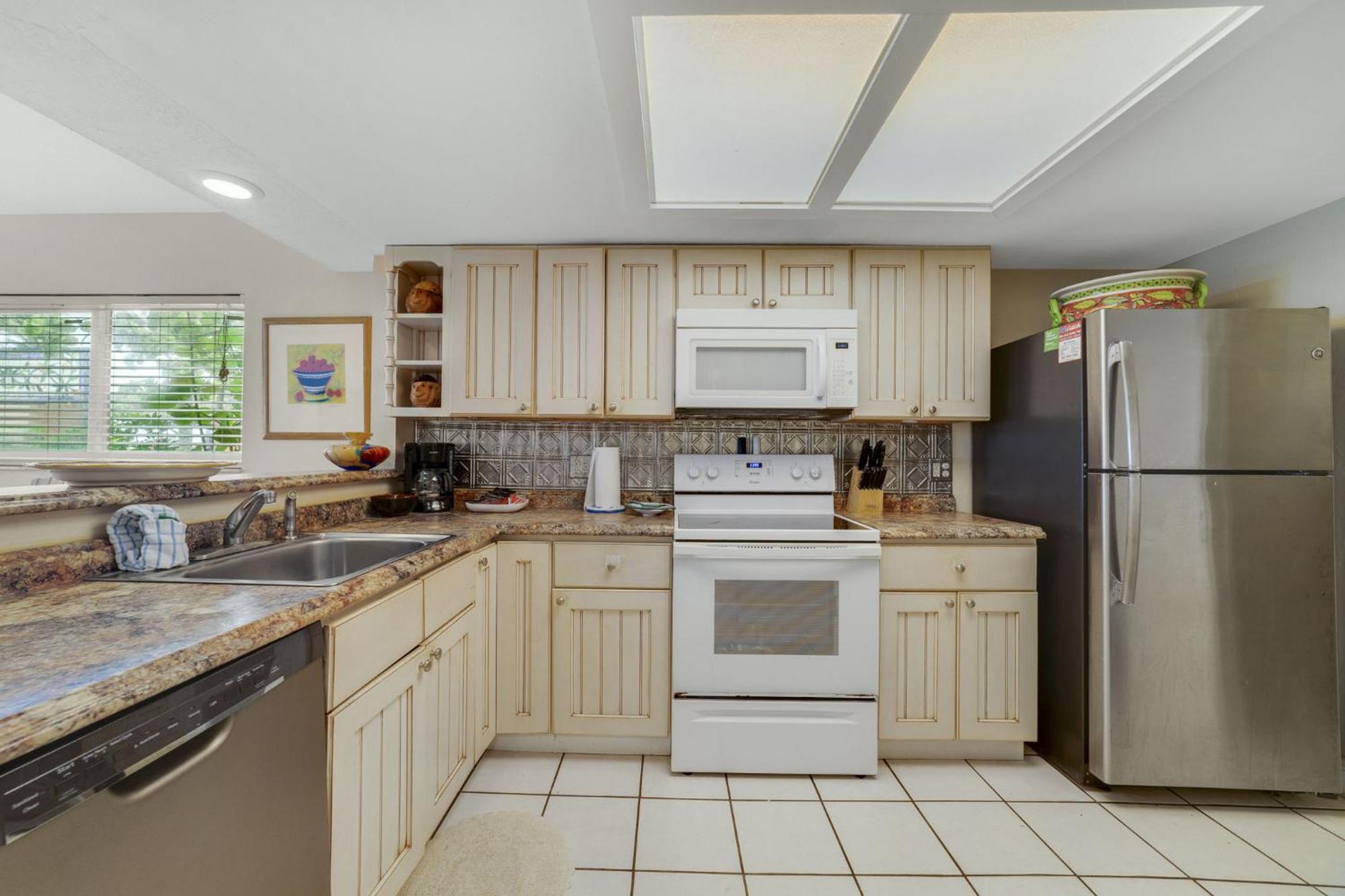 Two-Bedroom King Apartment Oceanfront View