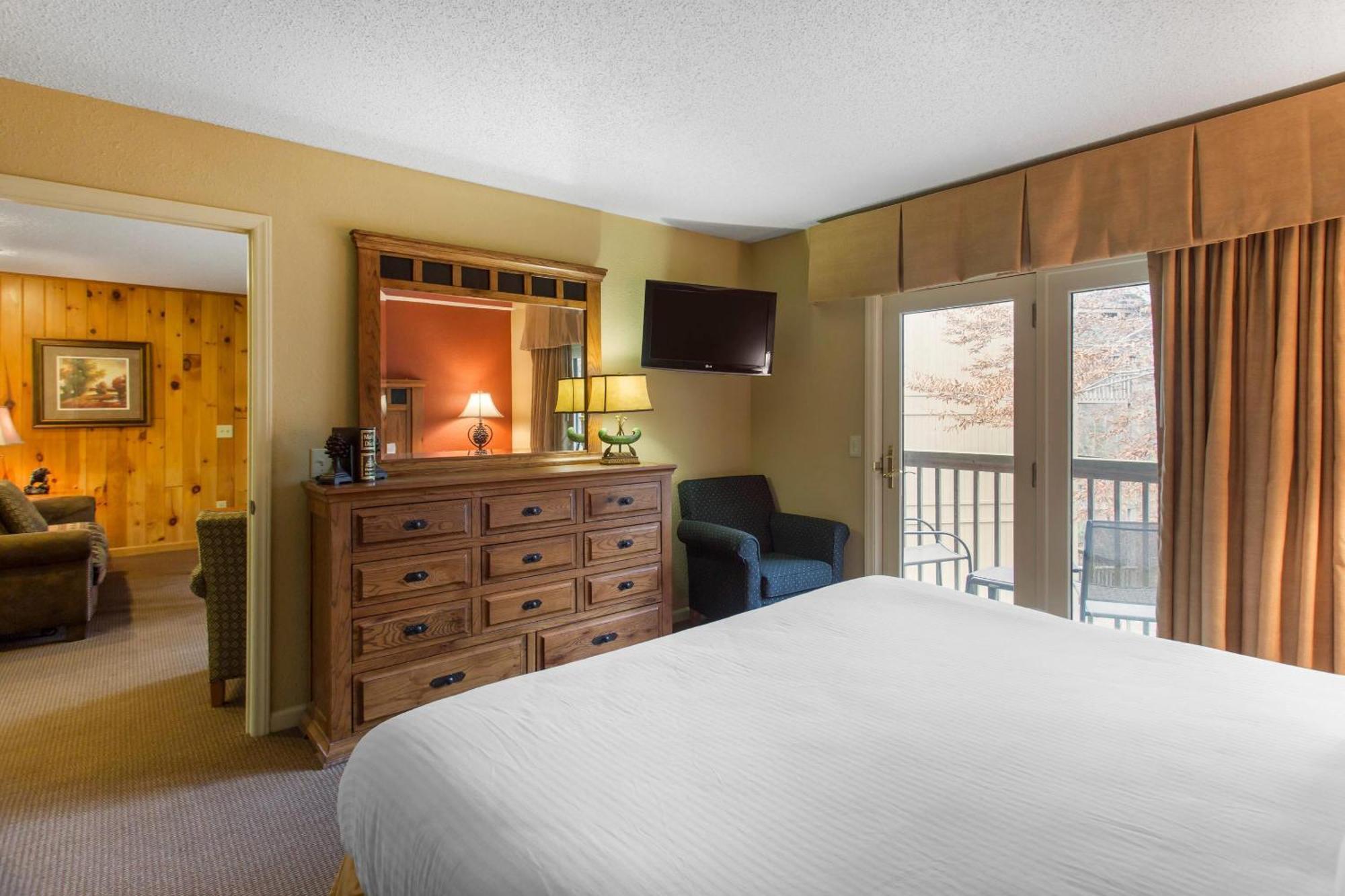 Two-Bedroom Suite