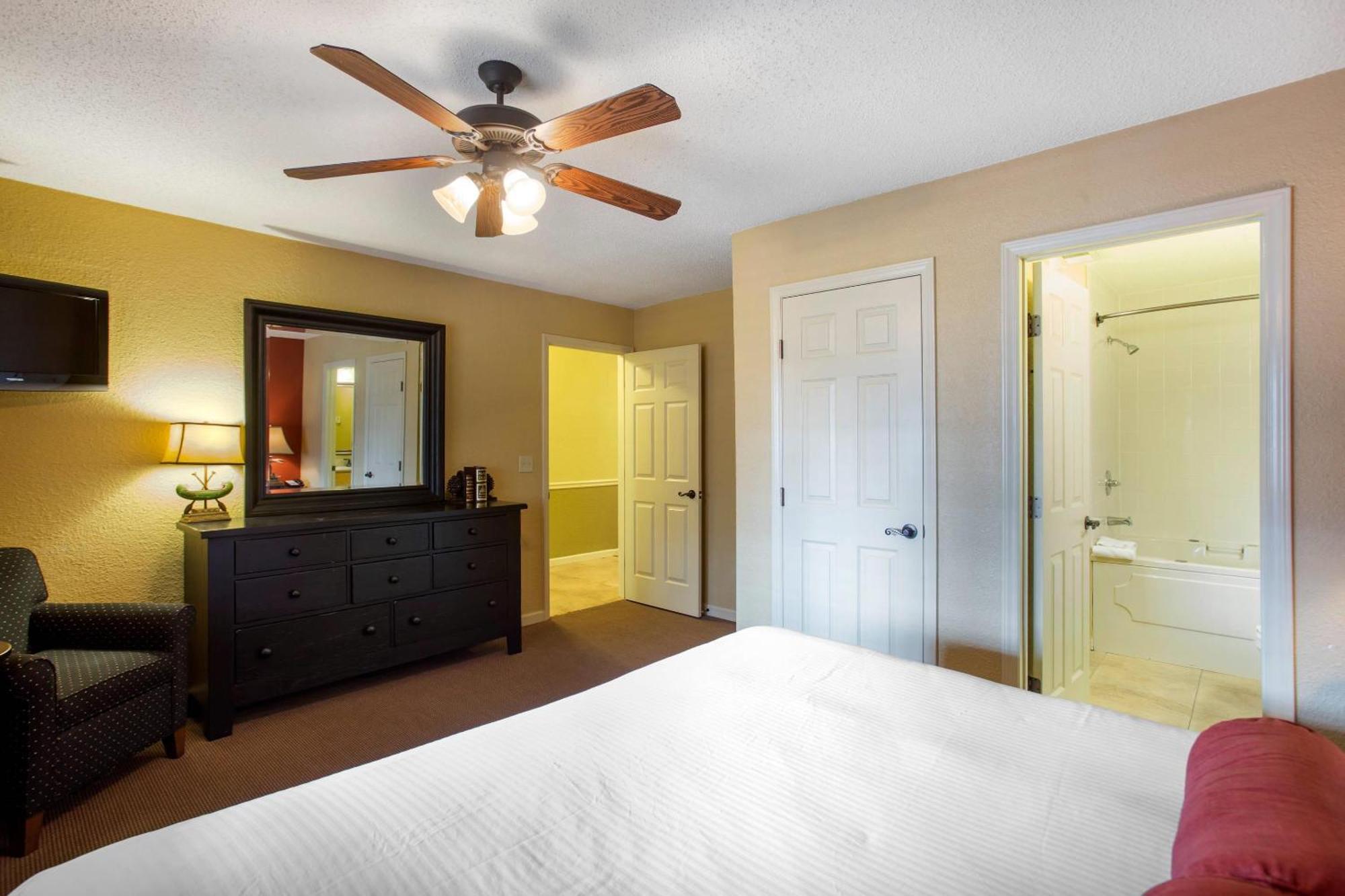 One-Bedroom Suite